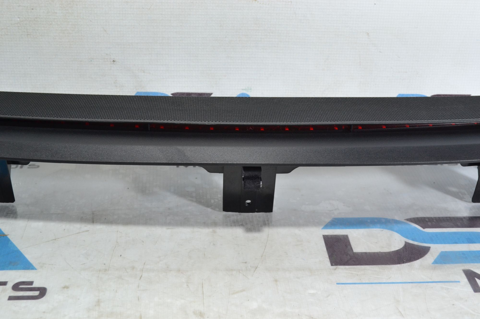 https://ycs.partsauto.market/partsauto-images/thmbs/userImages/b7628e092085f1f91467af1afb6e7630/part/7e938384-528b-4a6f-82be-db47e8cff934_1780904148665.jpg