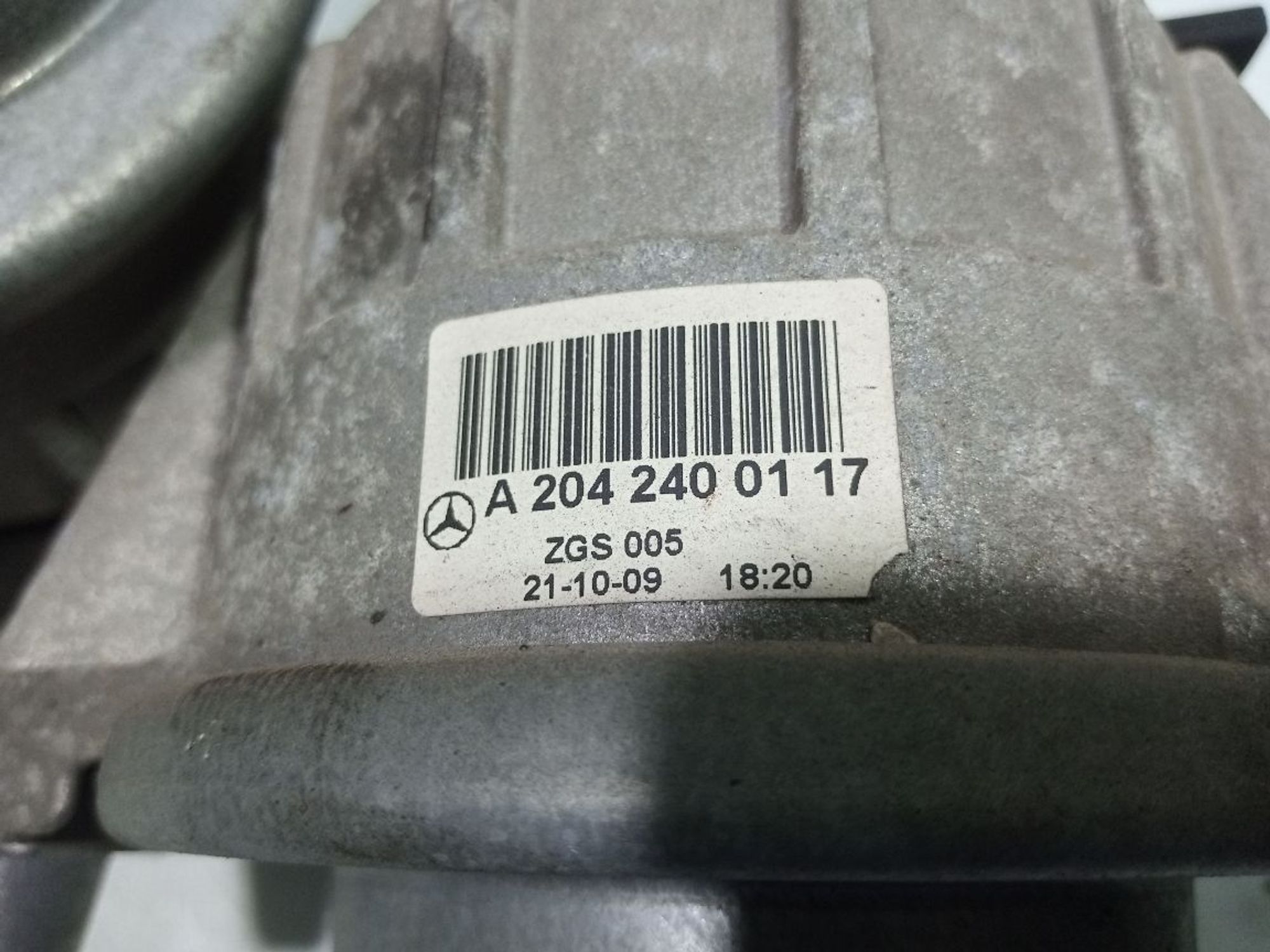 https://ycs.partsauto.market/partsauto-images/thmbs/userImages/b7628e092085f1f91467af1afb6e7630/part/7ec3fe6c-04a8-49b1-9c0f-7dbb161d6155_1749098210611.jpg