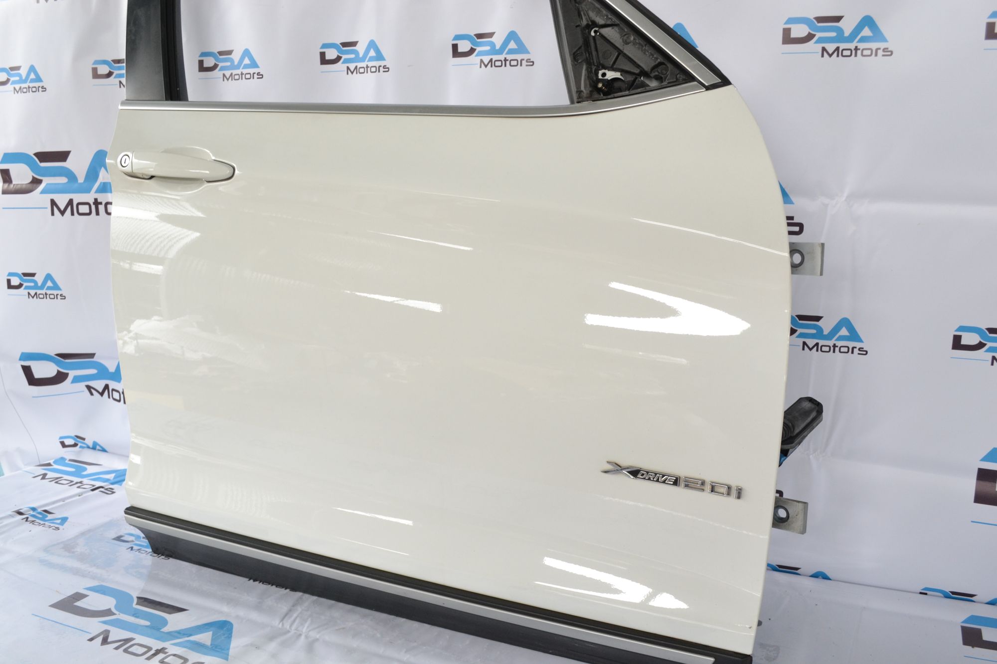 https://ycs.partsauto.market/partsauto-images/thmbs/userImages/b7628e092085f1f91467af1afb6e7630/part/7efbac4b-e53f-423f-808d-d362fc5a5d91_1777031379438.jpg