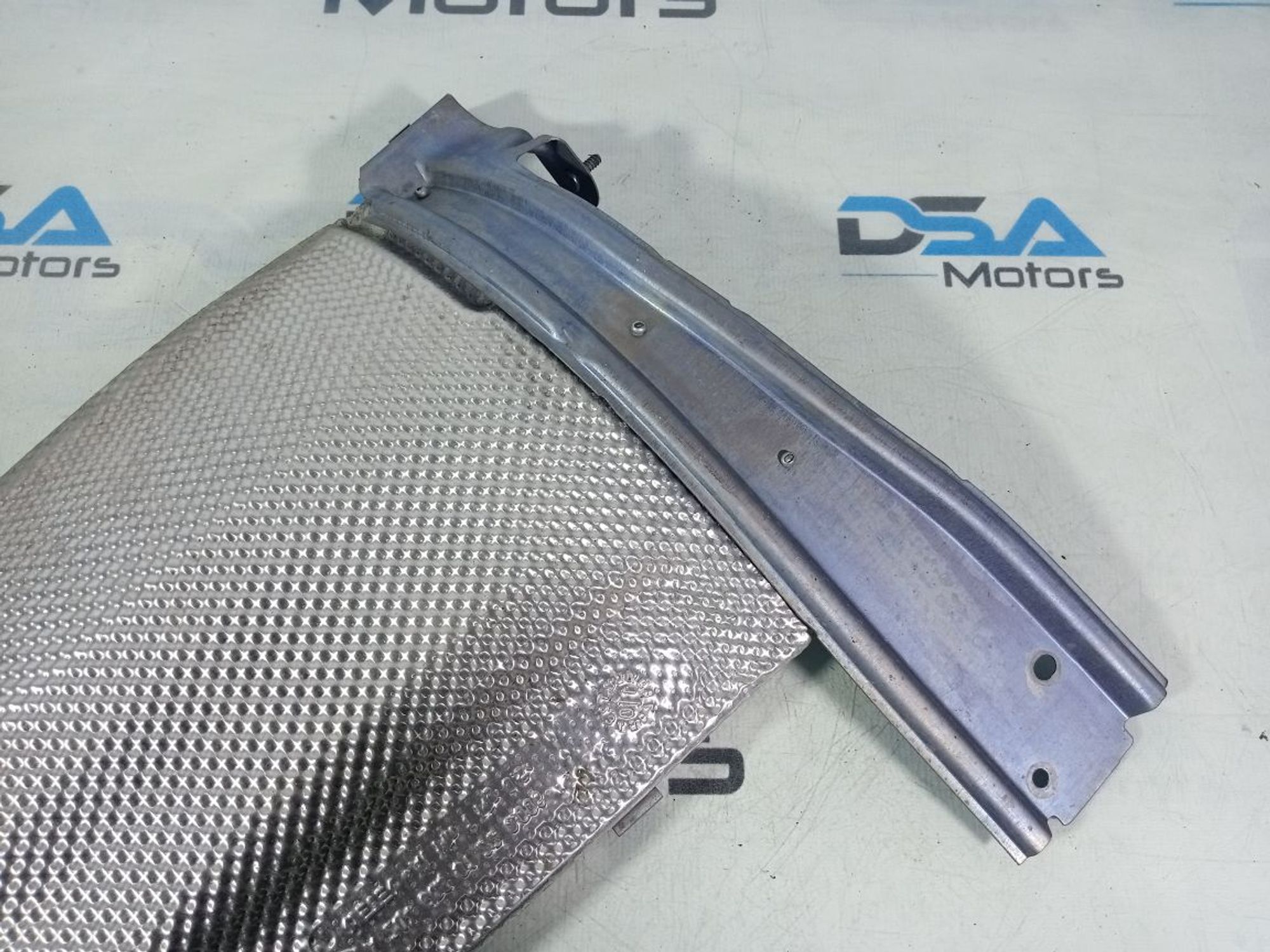 https://ycs.partsauto.market/partsauto-images/thmbs/userImages/b7628e092085f1f91467af1afb6e7630/part/7f11dc0a-02ec-4dc0-ad2e-b71aaf5ae9ee_1743409257926.jpg