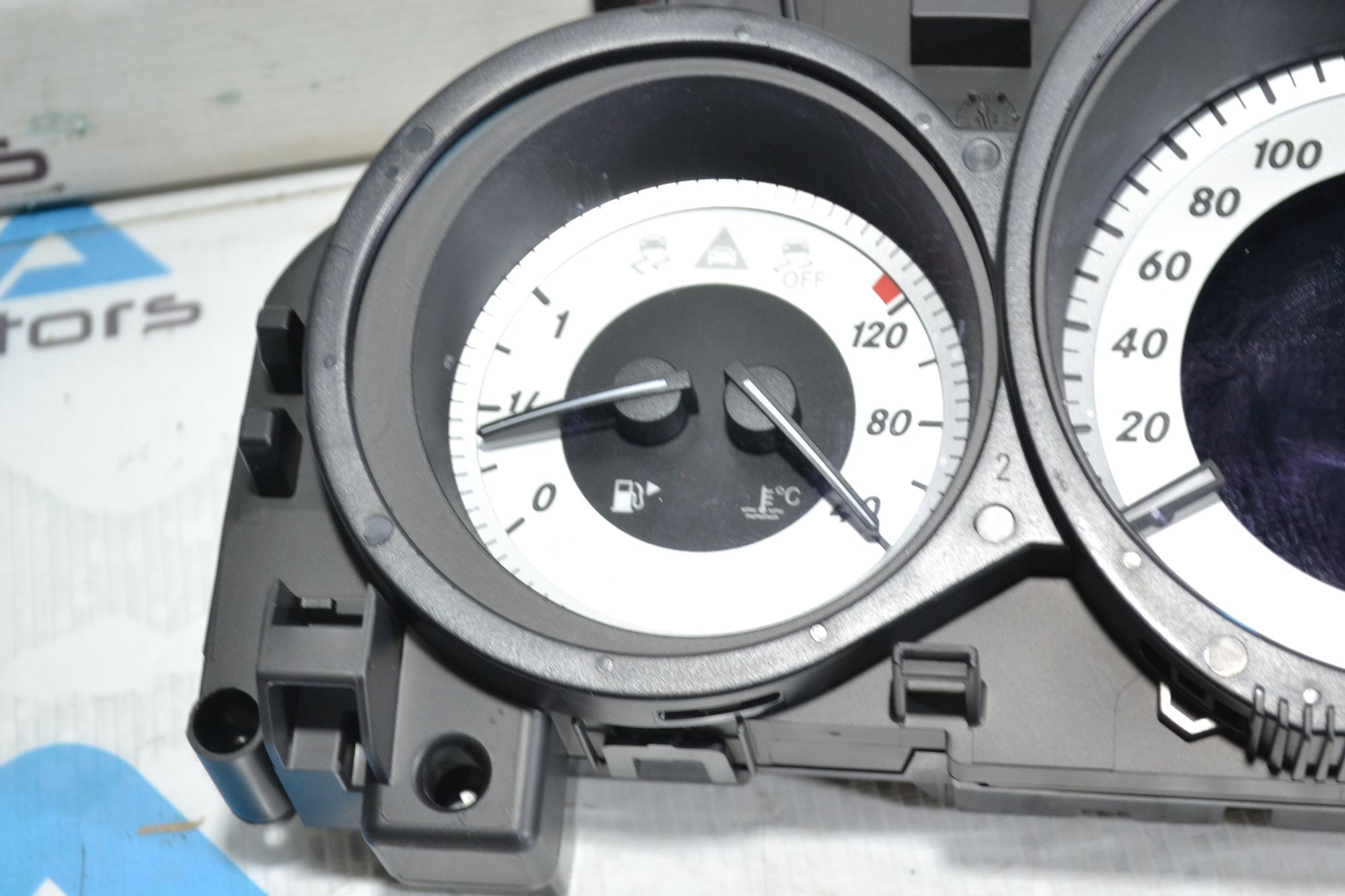 https://ycs.partsauto.market/partsauto-images/thmbs/userImages/b7628e092085f1f91467af1afb6e7630/part/7f2cccbd-8e89-4215-9fda-f2f4c4225627_1780985779942.jpg