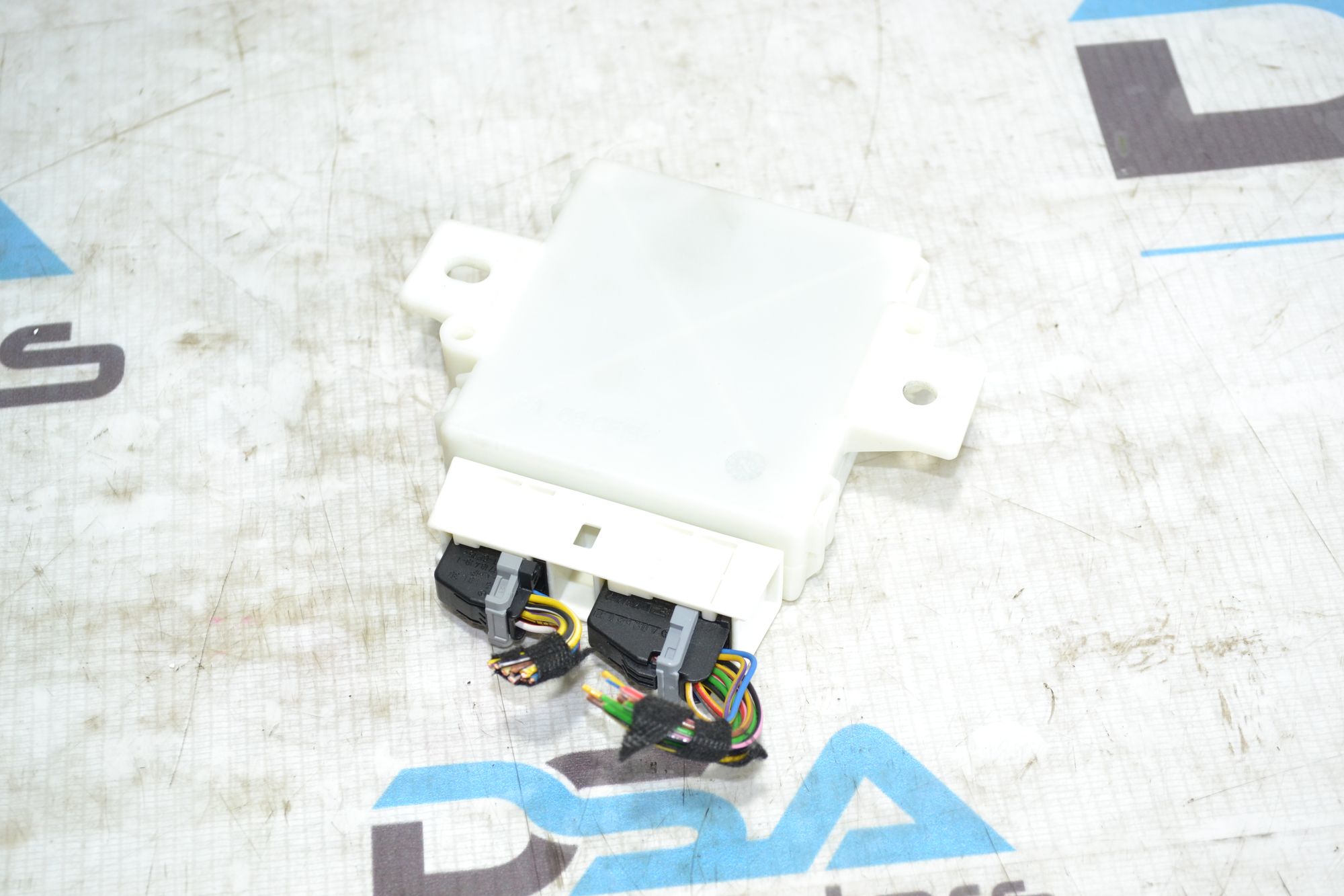 https://ycs.partsauto.market/partsauto-images/thmbs/userImages/b7628e092085f1f91467af1afb6e7630/part/7f317198-1e22-43d3-9b1f-30c4200b5618_1784803466751.jpg