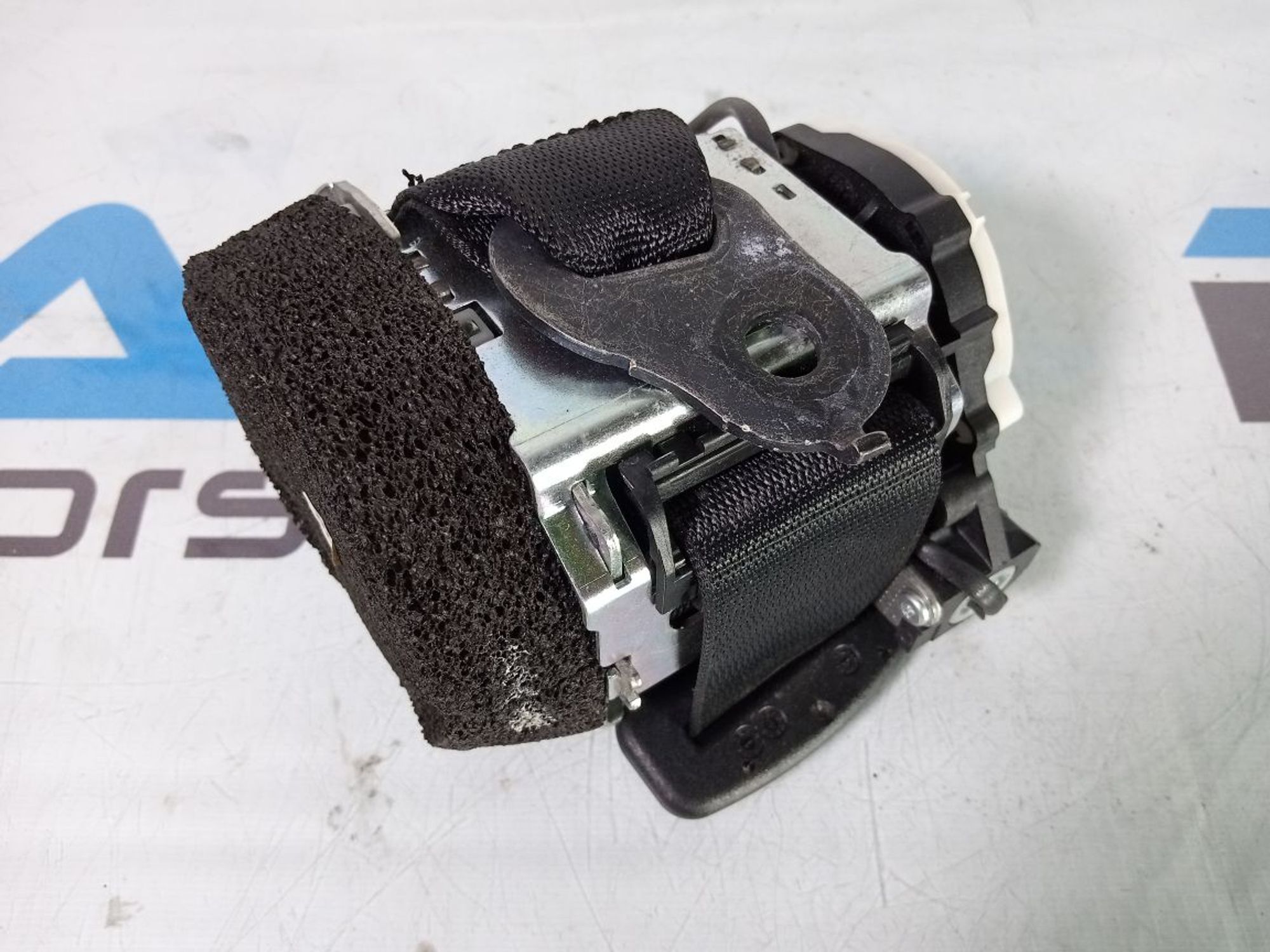 https://ycs.partsauto.market/partsauto-images/thmbs/userImages/b7628e092085f1f91467af1afb6e7630/part/7f6dff5f-14e9-4ca2-b470-d647086ceaae_1735223551064.jpg