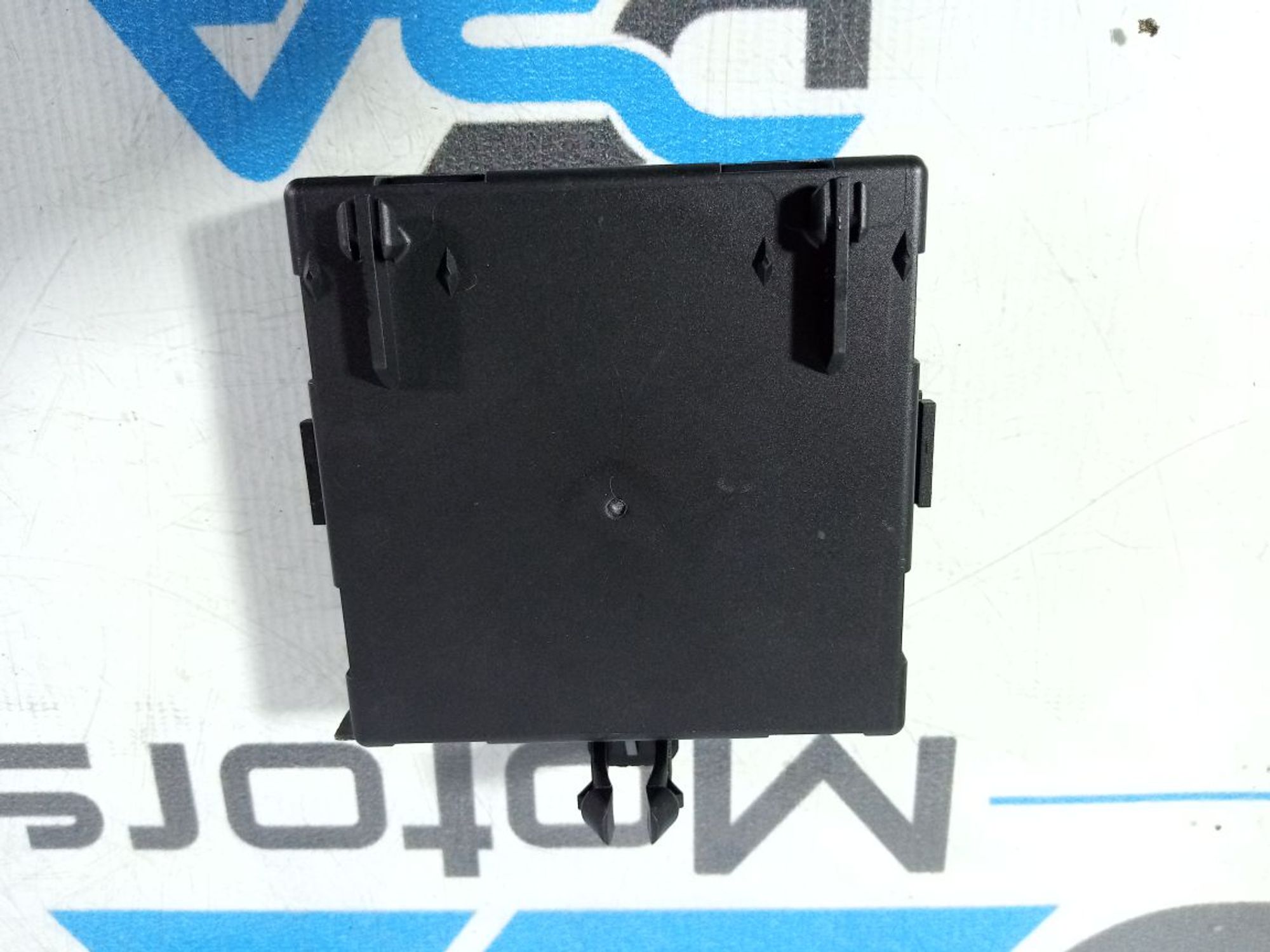 https://ycs.partsauto.market/partsauto-images/thmbs/userImages/b7628e092085f1f91467af1afb6e7630/part/7fd9f976-dcb2-4825-b59c-4da6a1f526c4_1742646595336.jpg