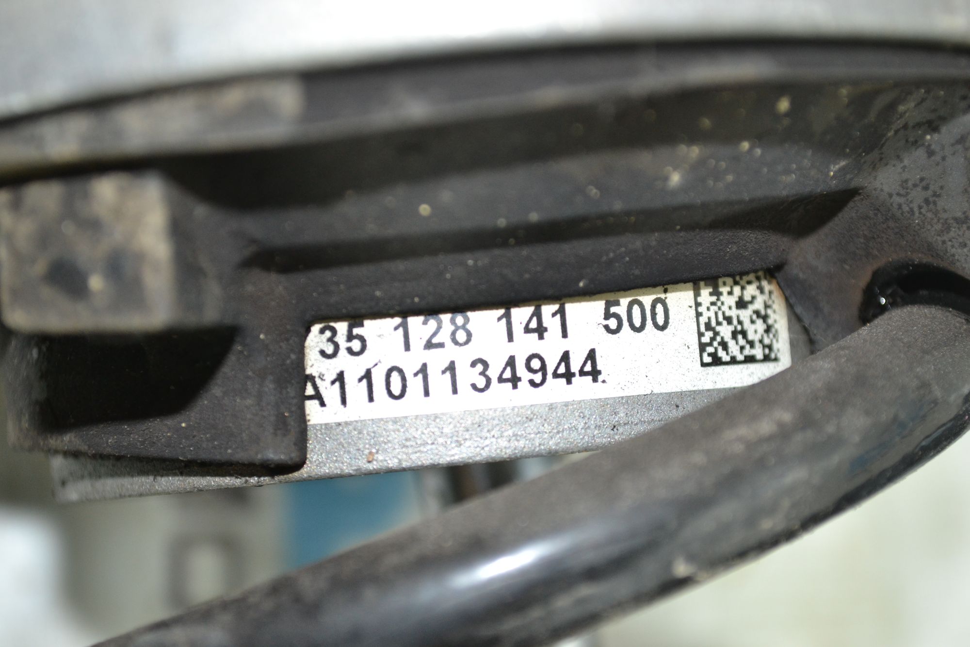 https://ycs.partsauto.market/partsauto-images/thmbs/userImages/b7628e092085f1f91467af1afb6e7630/part/7fdfaf34-ba87-4f21-b692-6a988206be5b_1784802528630.jpg