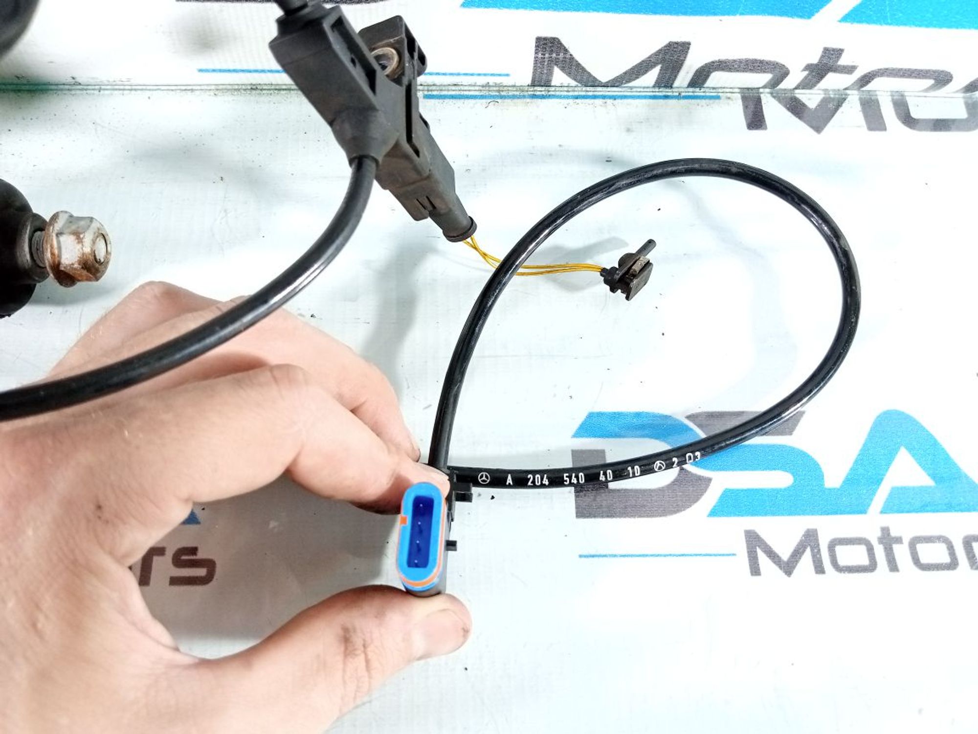 https://ycs.partsauto.market/partsauto-images/thmbs/userImages/b7628e092085f1f91467af1afb6e7630/part/8013eff9-6086-406c-aa67-80bc6feb4afd_1721635014360.jpg