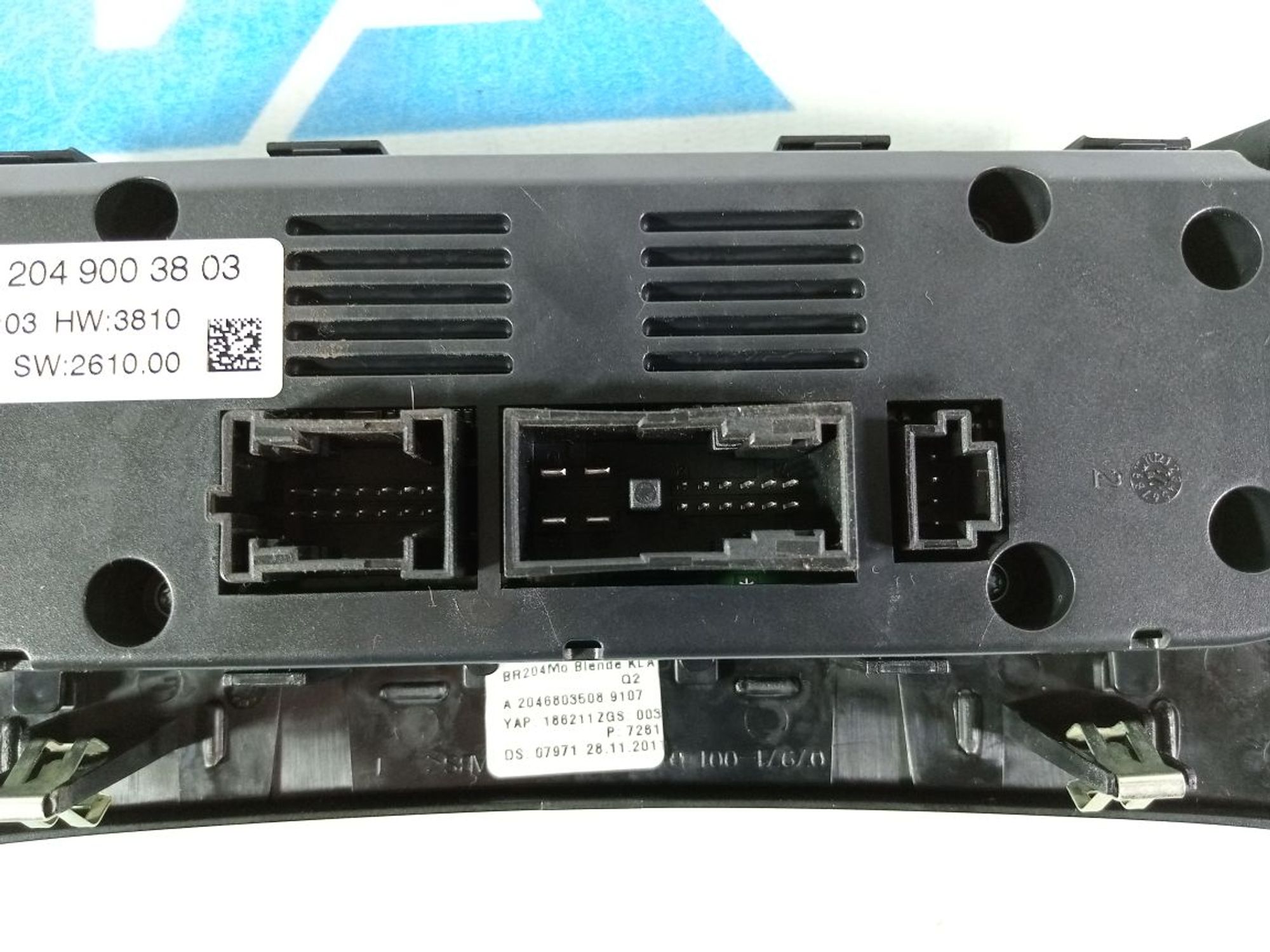https://ycs.partsauto.market/partsauto-images/thmbs/userImages/b7628e092085f1f91467af1afb6e7630/part/807fab1d-c1ad-4f66-8251-69899a3a6566_1744142850623.jpg