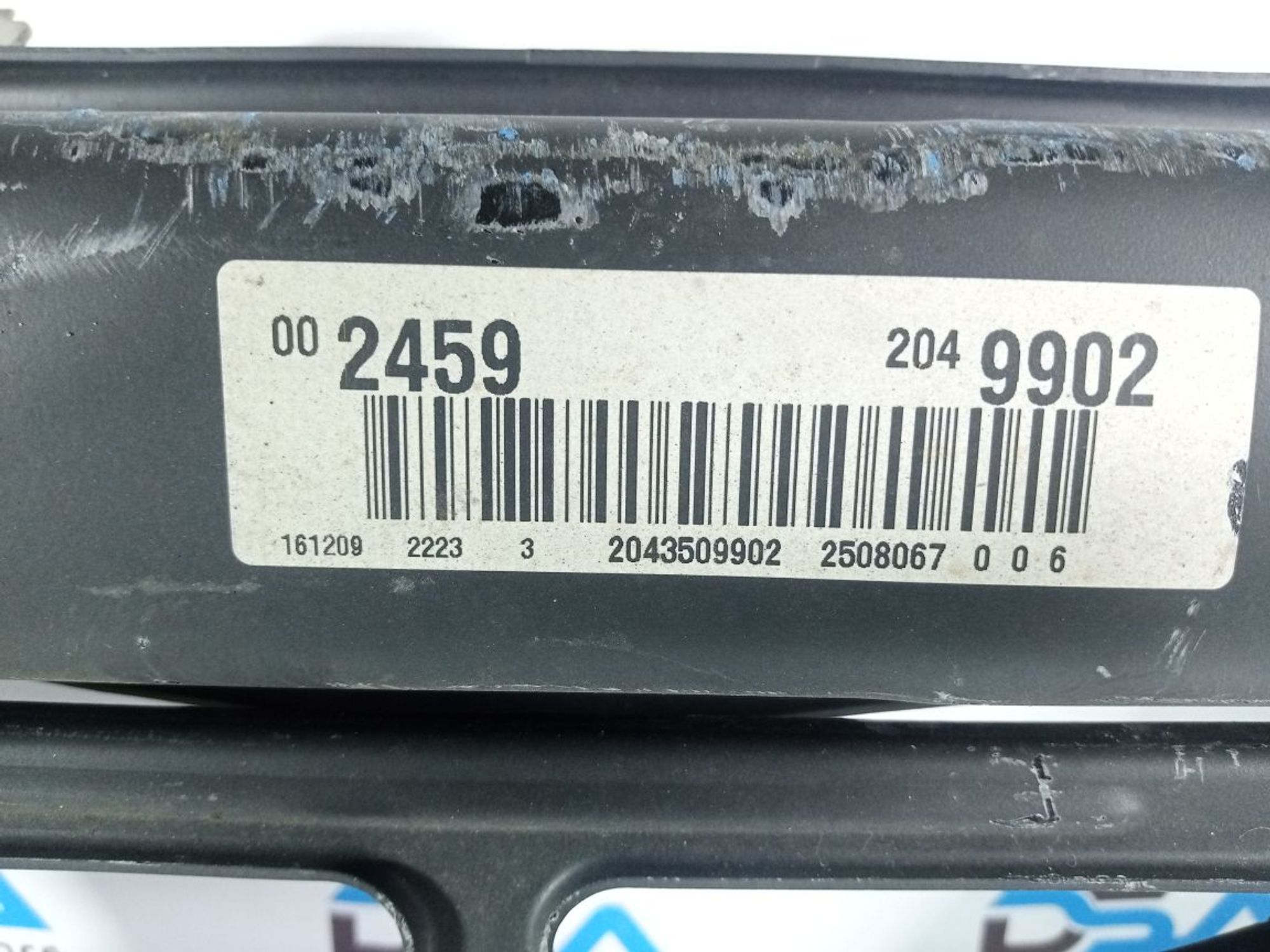 https://ycs.partsauto.market/partsauto-images/thmbs/userImages/b7628e092085f1f91467af1afb6e7630/part/809abd78-cc63-4e35-9f25-1902462749c2_1741856166880.jpg