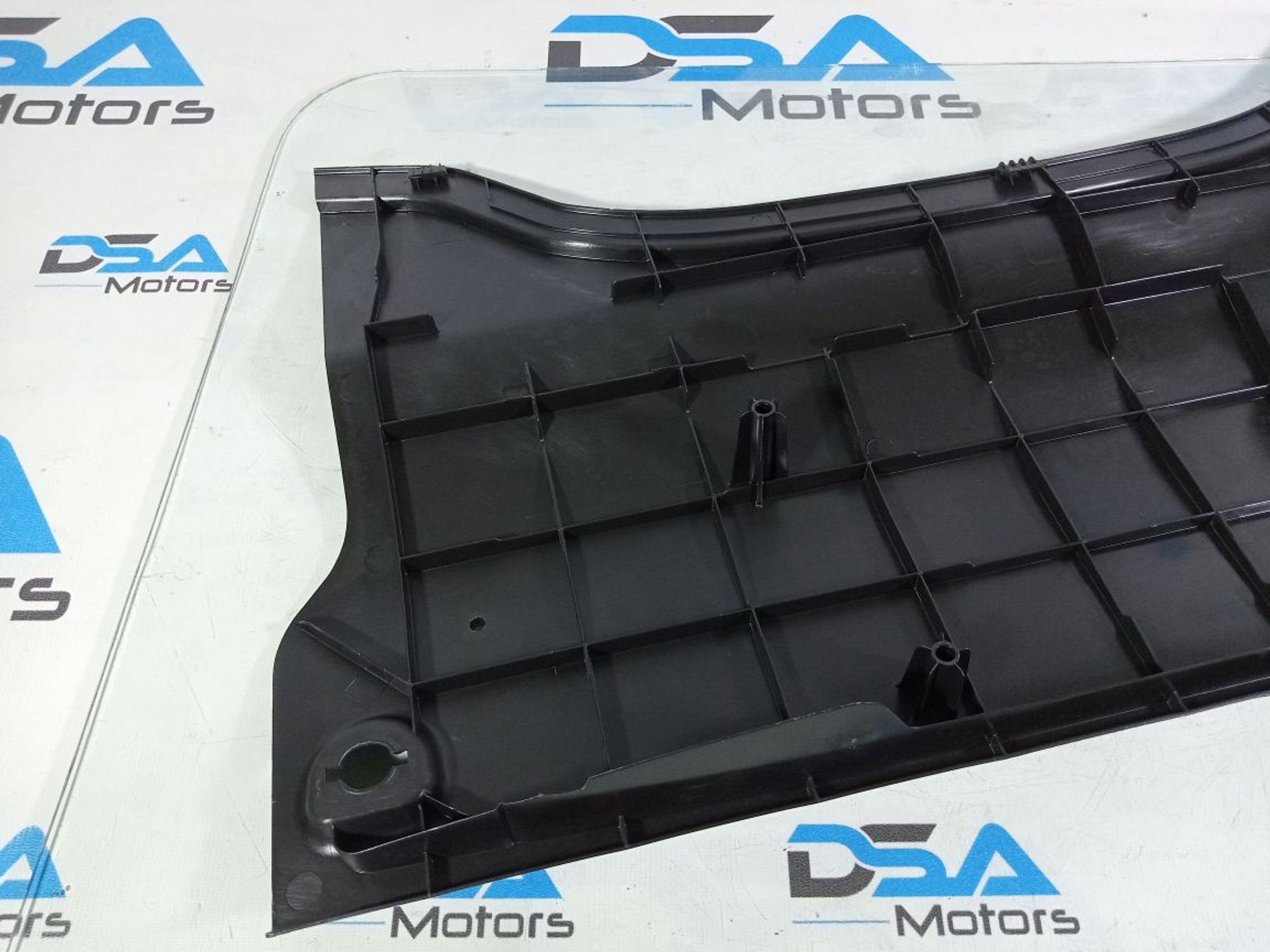https://ycs.partsauto.market/partsauto-images/thmbs/userImages/b7628e092085f1f91467af1afb6e7630/part/80aeabe2-41fe-4803-8988-6ecb7c93a13d_1742557156855.jpg