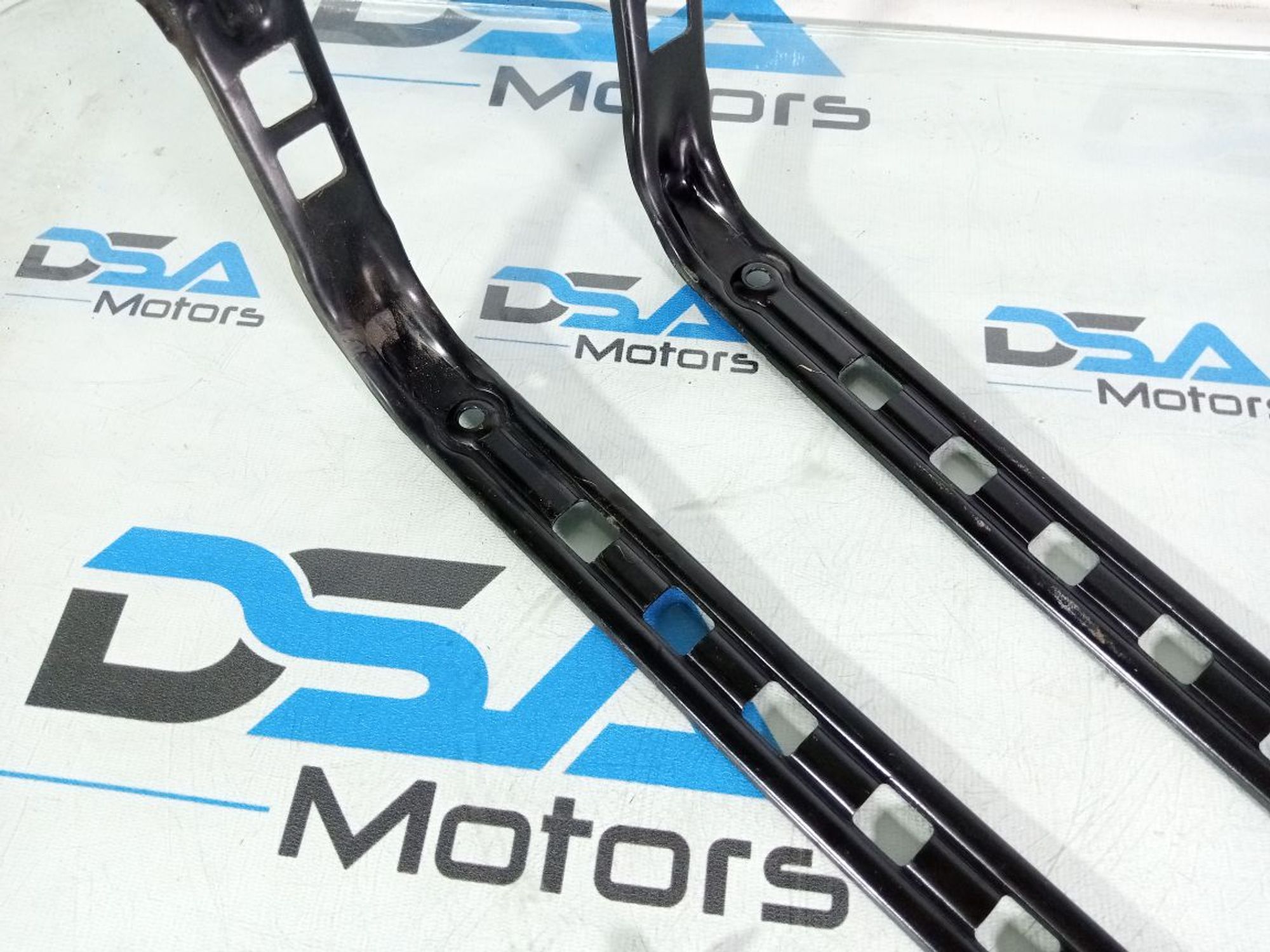 https://ycs.partsauto.market/partsauto-images/thmbs/userImages/b7628e092085f1f91467af1afb6e7630/part/80f1a279-8c92-4d0f-8e73-db16496e1b74_1746960173212.jpg