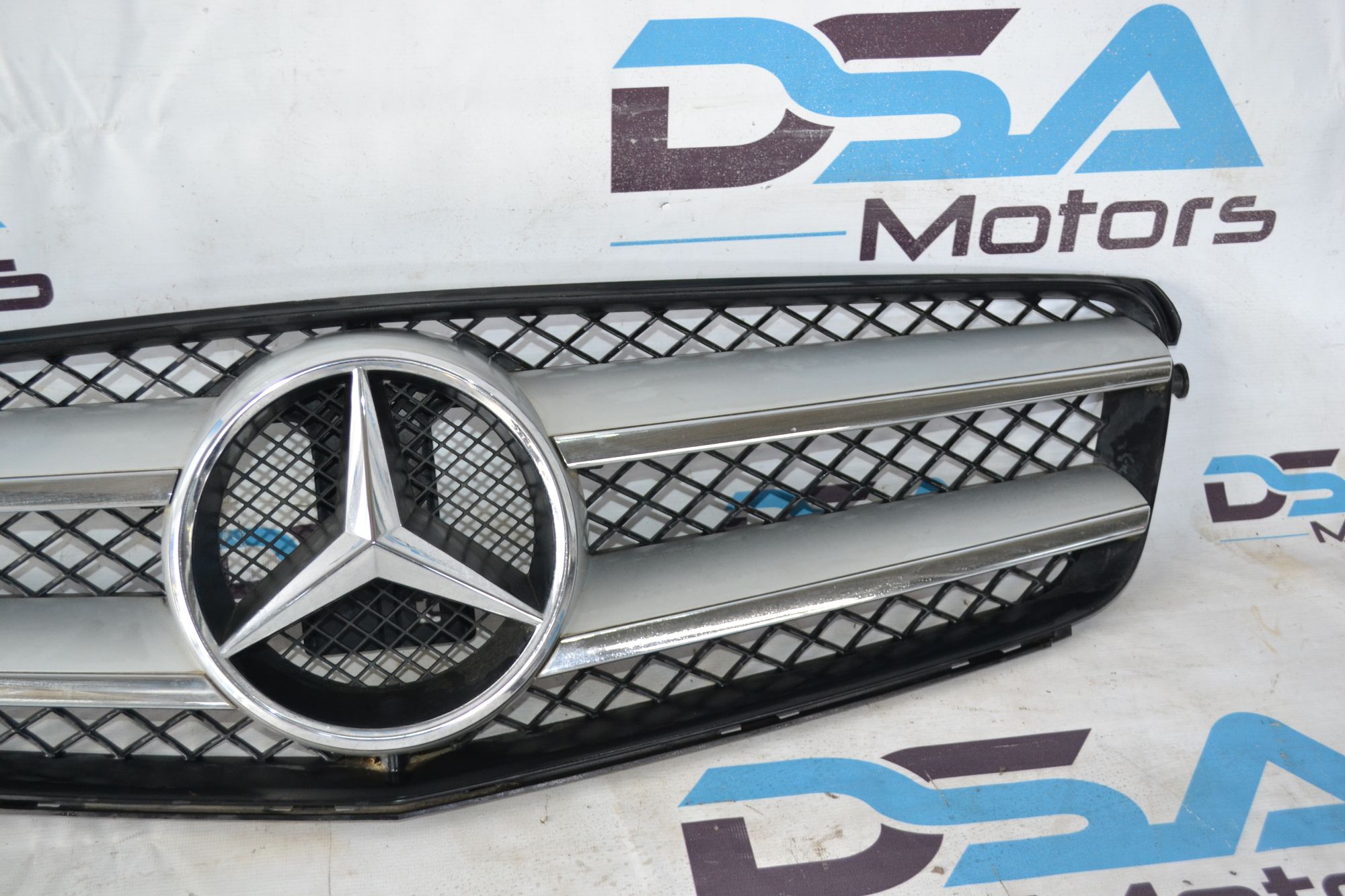 https://ycs.partsauto.market/partsauto-images/thmbs/userImages/b7628e092085f1f91467af1afb6e7630/part/811e282c-9176-41e2-bae8-a680a86438ad_1784891010743.jpg