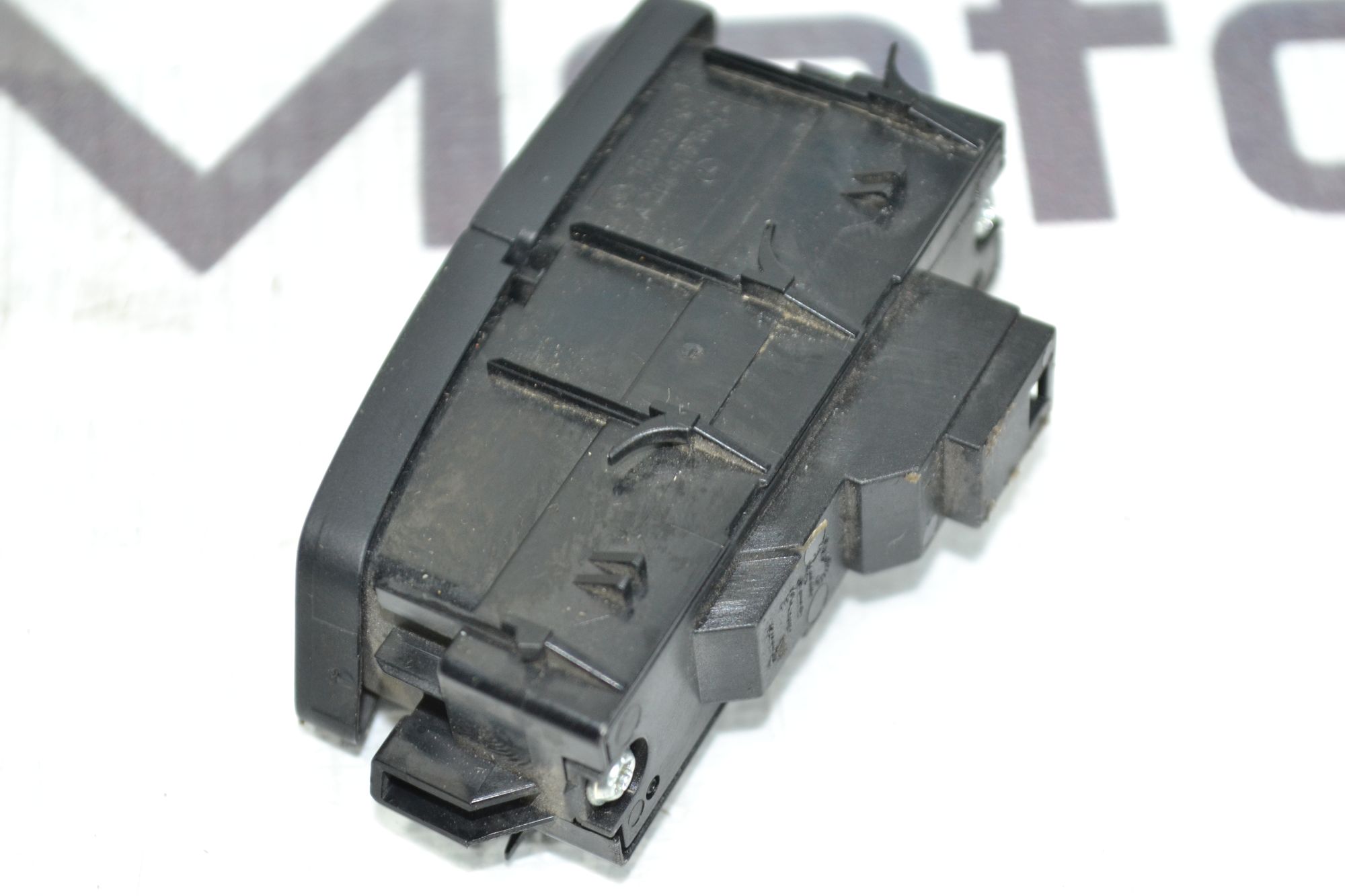 Кнопка центрального замка оригинал Mercedes W204/W207/W212/W218 из Японии, 1400 рублей, Кореновск