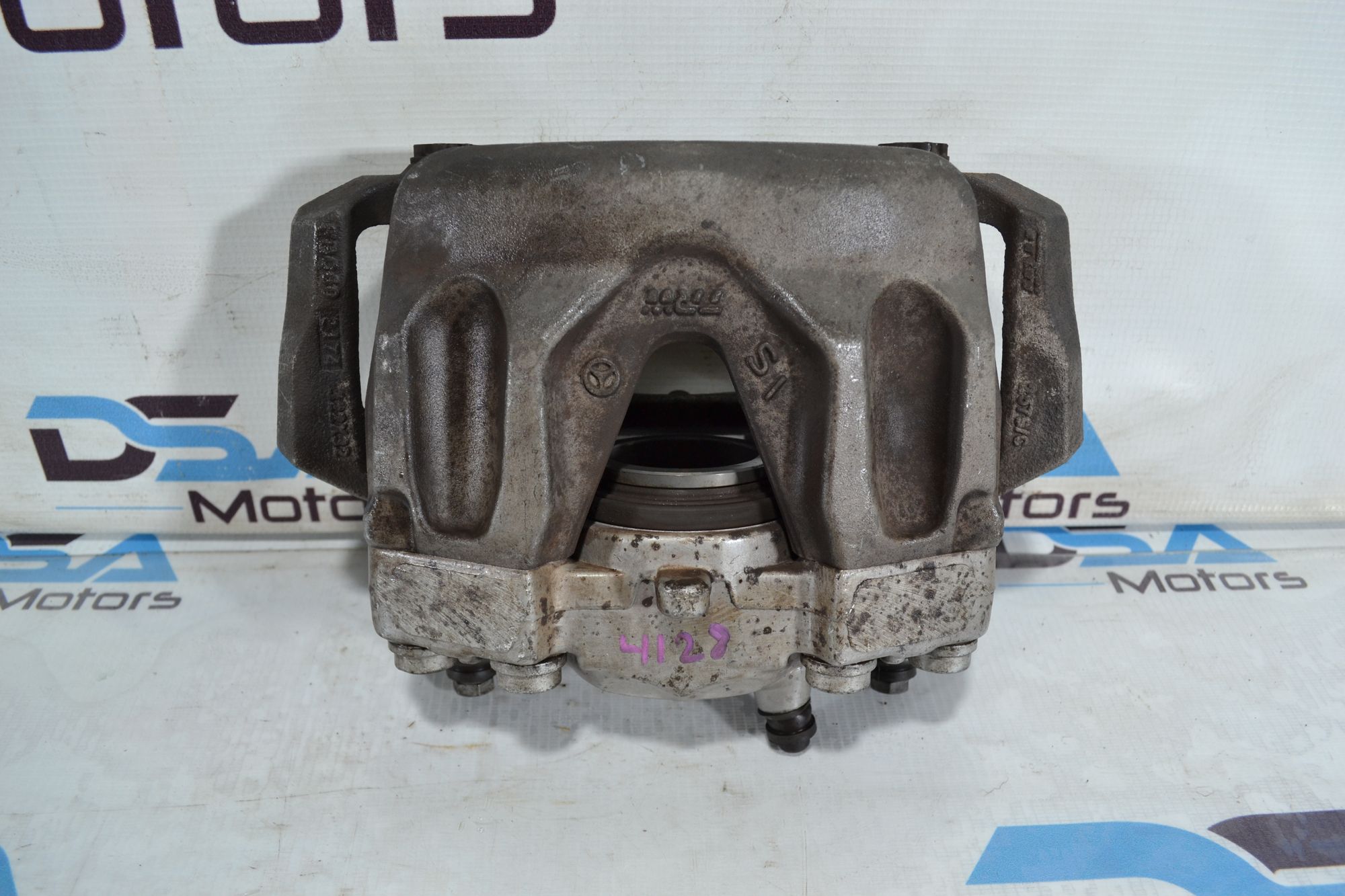 https://ycs.partsauto.market/partsauto-images/thmbs/userImages/b7628e092085f1f91467af1afb6e7630/part/817f42c4-f164-439a-9e7f-c2a10fb15b5f_1779175150986.jpg