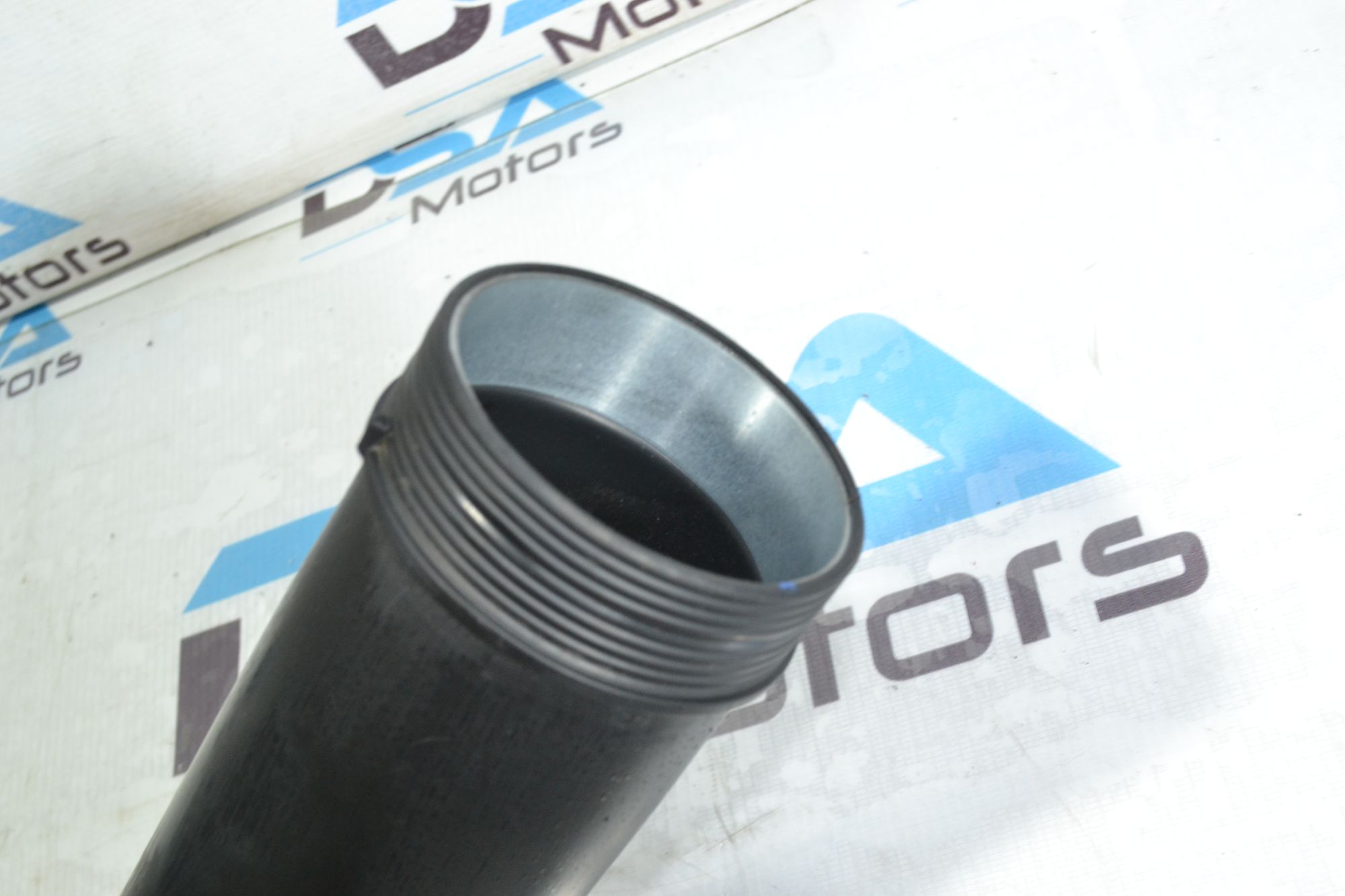 https://ycs.partsauto.market/partsauto-images/thmbs/userImages/b7628e092085f1f91467af1afb6e7630/part/822ed4a7-a180-4730-9c3a-66be10f988ab_1780400957885.jpg