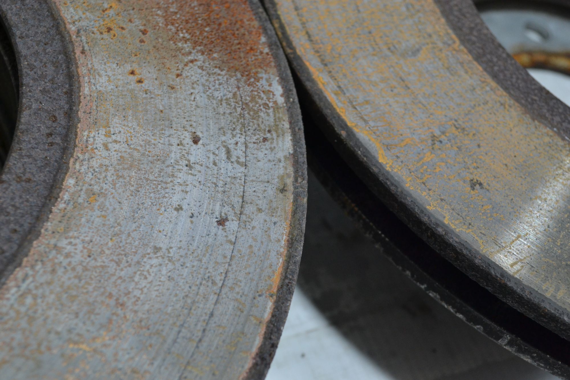 https://ycs.partsauto.market/partsauto-images/thmbs/userImages/b7628e092085f1f91467af1afb6e7630/part/824a5880-fc69-42de-b0a6-0b1dc2a9463f_1779187934799.jpg