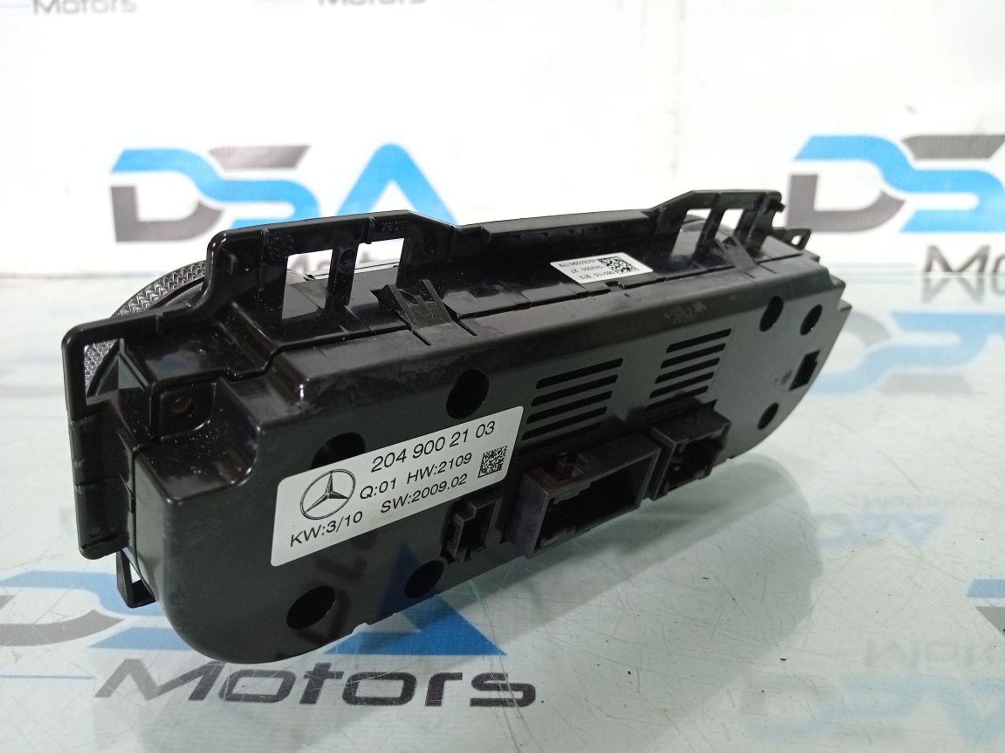 https://ycs.partsauto.market/partsauto-images/thmbs/userImages/b7628e092085f1f91467af1afb6e7630/part/826f8138-7b14-4b2d-9269-717a88d13356_1730908025076.jpg
