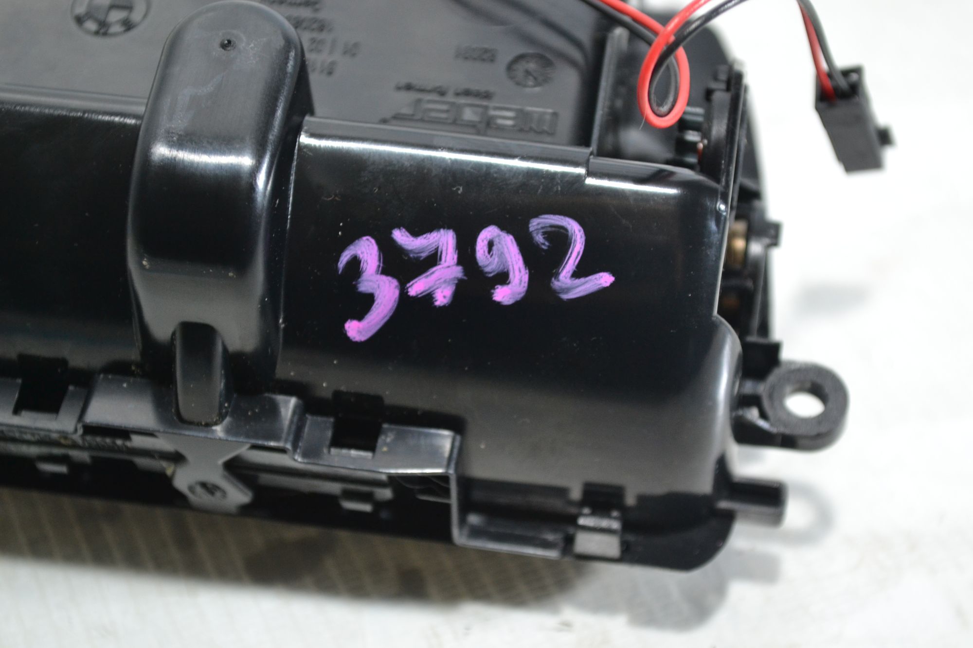 Пепельница Оригинал BMW 5 F10/F11/F18 из Японии, 1200 рублей, Кореновск