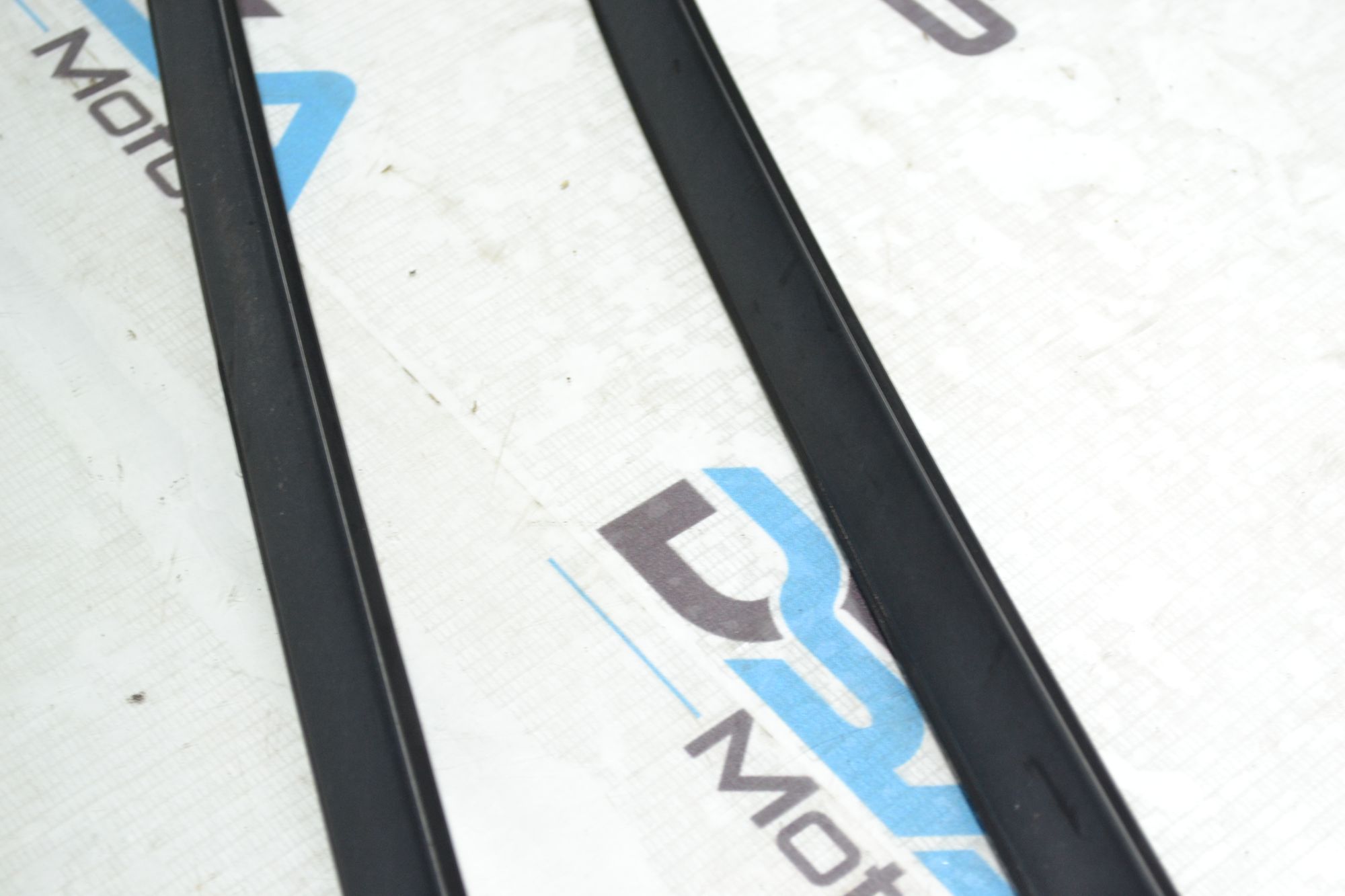 https://ycs.partsauto.market/partsauto-images/thmbs/userImages/b7628e092085f1f91467af1afb6e7630/part/83342604-2707-43a4-86fa-fb817d35fdc3_1780312464281.jpg