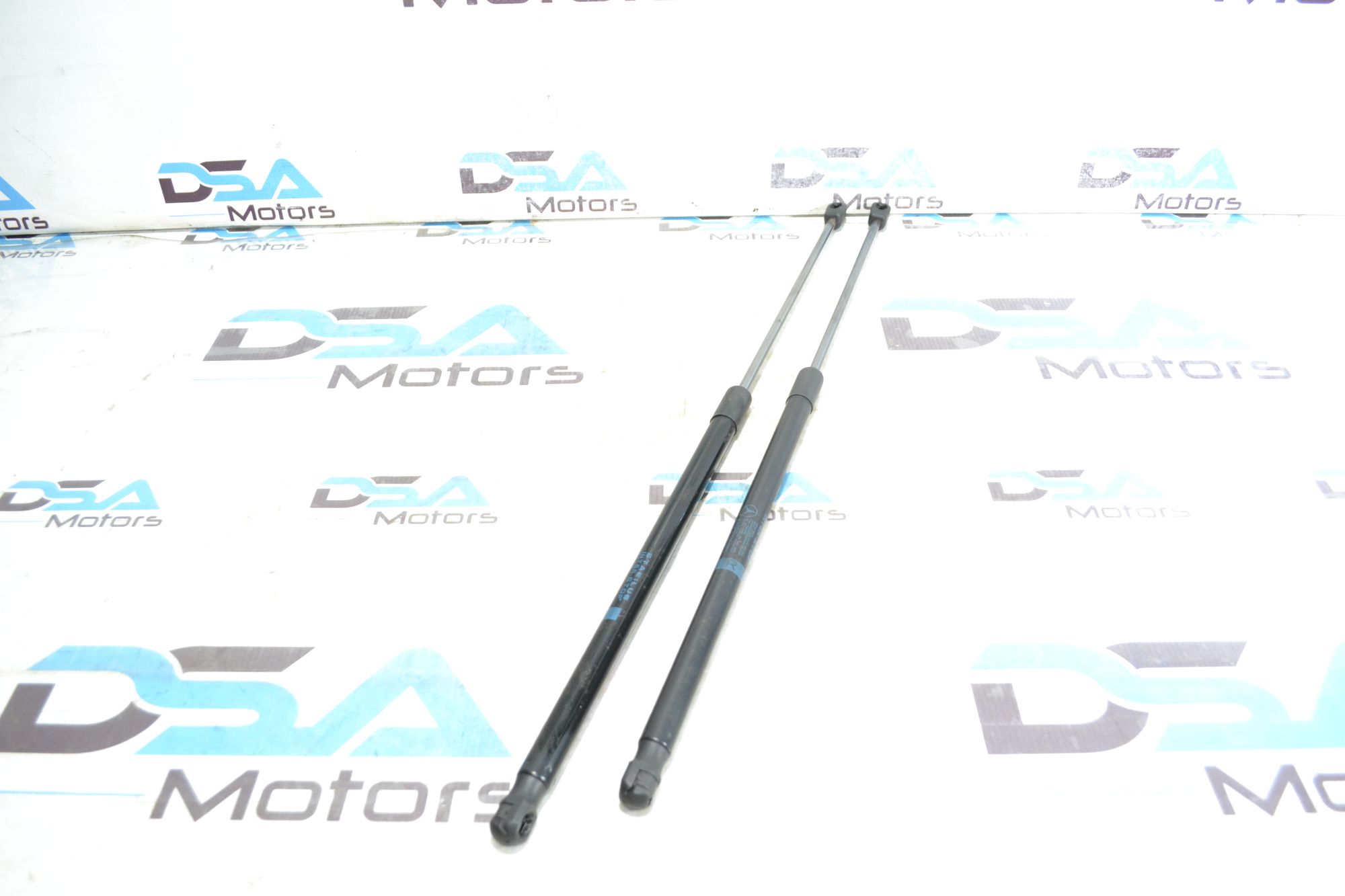 https://ycs.partsauto.market/partsauto-images/thmbs/userImages/b7628e092085f1f91467af1afb6e7630/part/8377a672-c629-4089-bb7d-825c8e44171b_1785393946780.jpg
