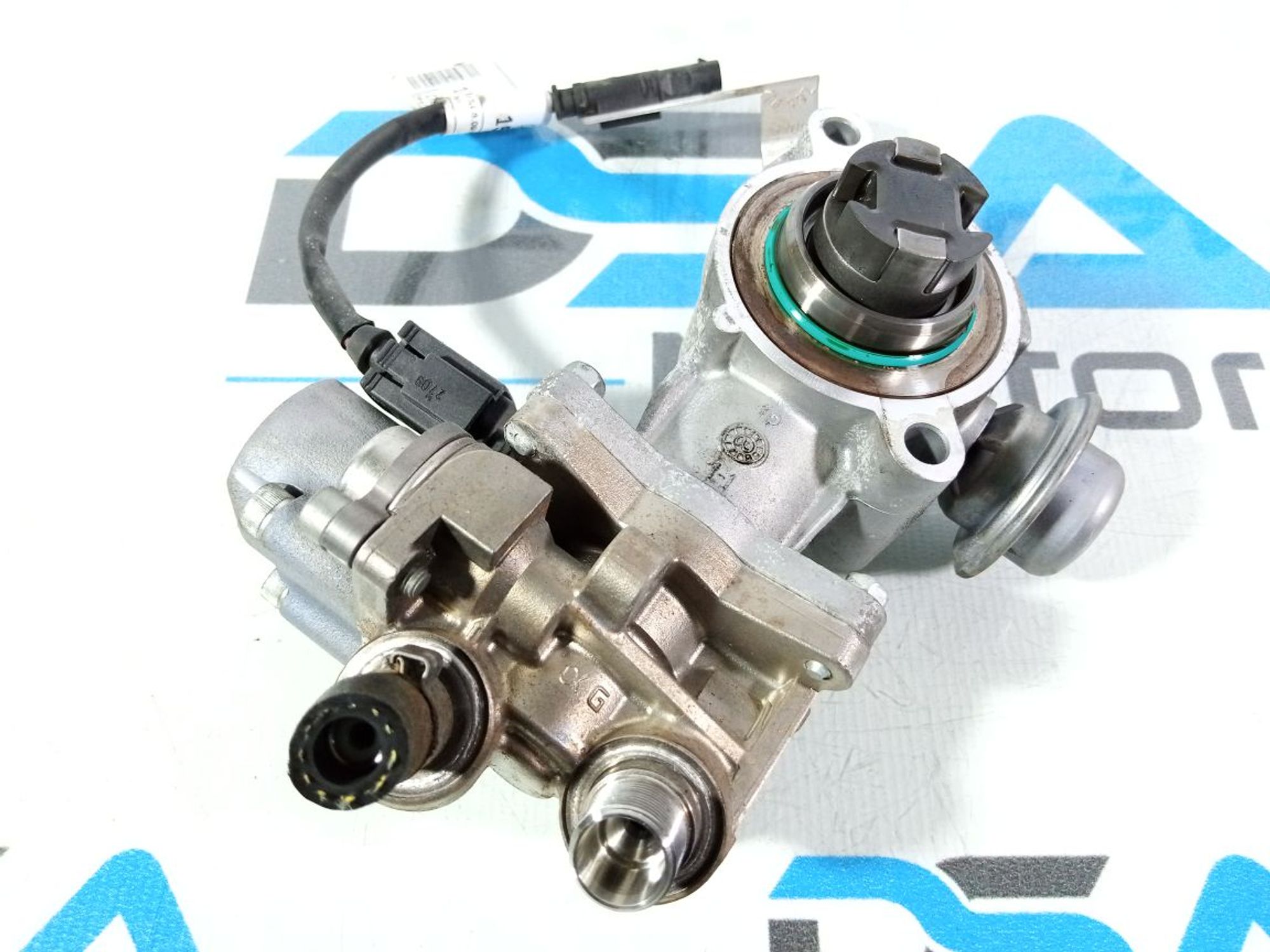 https://ycs.partsauto.market/partsauto-images/thmbs/userImages/b7628e092085f1f91467af1afb6e7630/part/8394995e-b7e6-4a4e-8bfe-a8a983dbbb6e_1742557716121.jpg