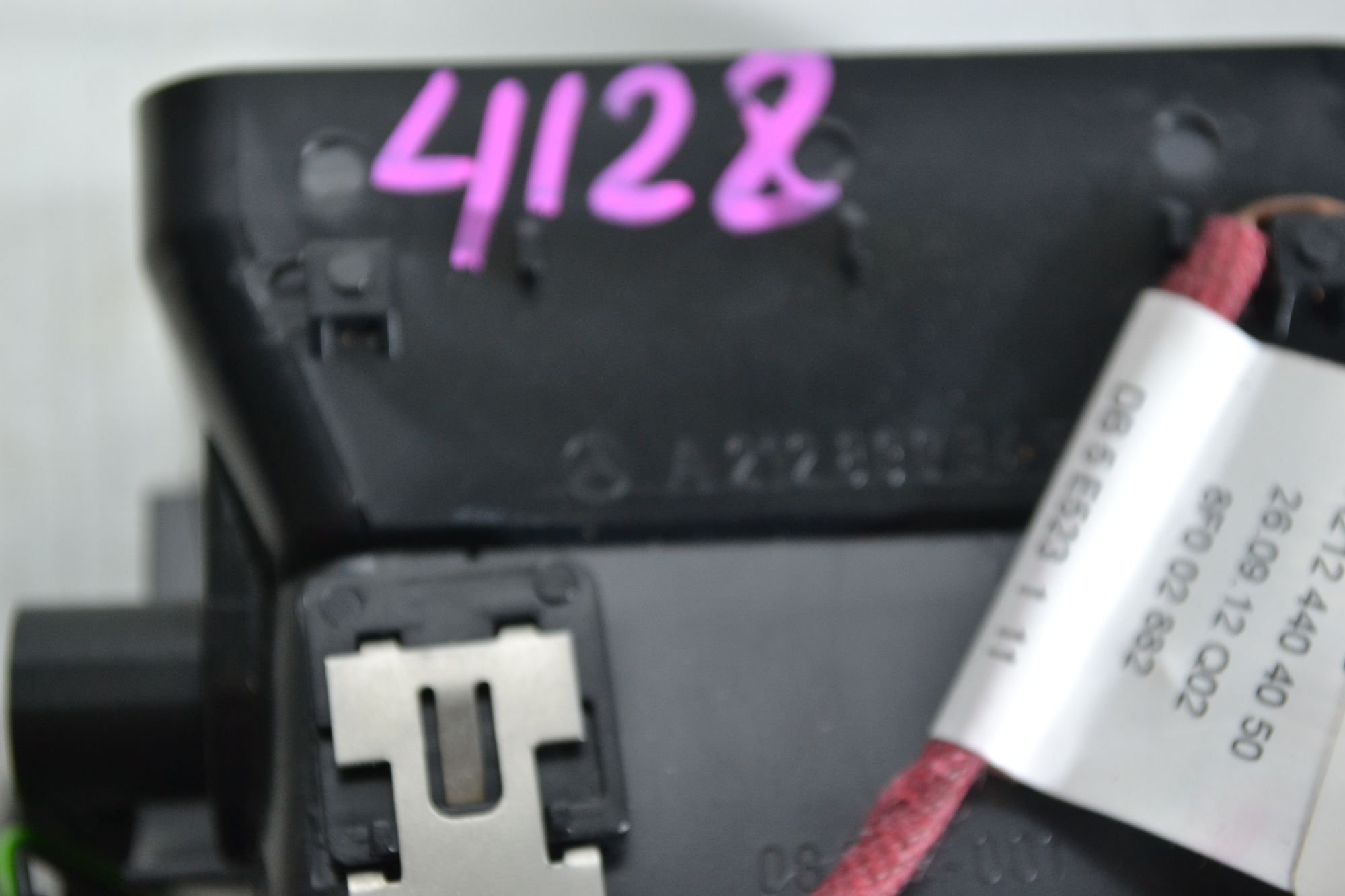 https://ycs.partsauto.market/partsauto-images/thmbs/userImages/b7628e092085f1f91467af1afb6e7630/part/83a1cea0-eb8c-40e9-ab68-560b84ee3feb_1780303176798.jpg