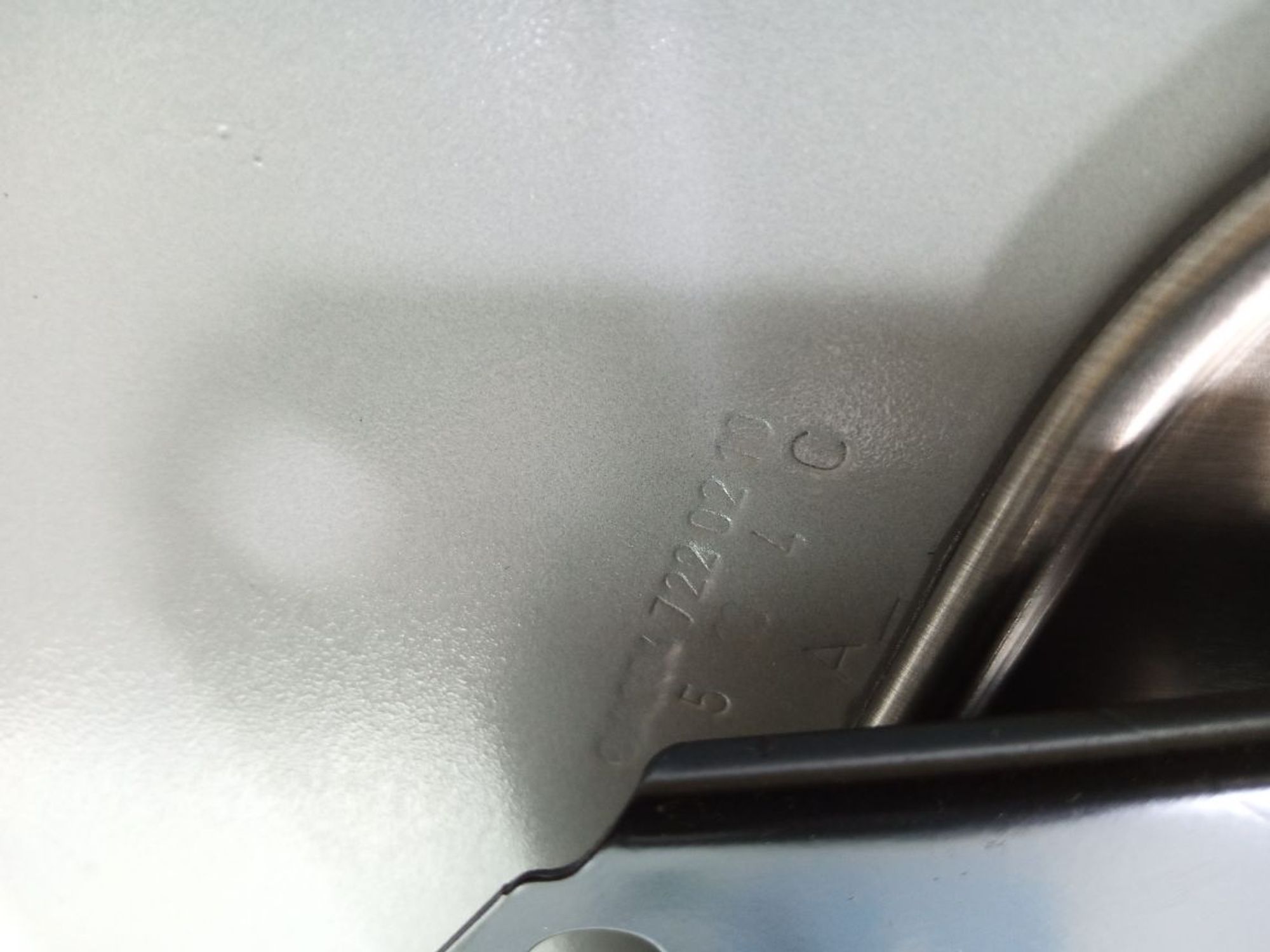 https://ycs.partsauto.market/partsauto-images/thmbs/userImages/b7628e092085f1f91467af1afb6e7630/part/83a6098d-1dfd-4846-9b15-49c353cc43df_1746958423076.jpg