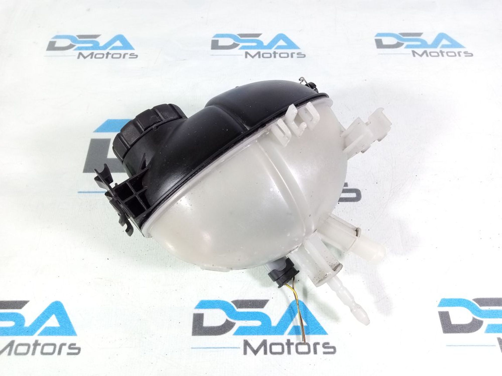 https://ycs.partsauto.market/partsauto-images/thmbs/userImages/b7628e092085f1f91467af1afb6e7630/part/83ec9875-3067-4656-82a5-65bf268f045f_1743145653557.jpg