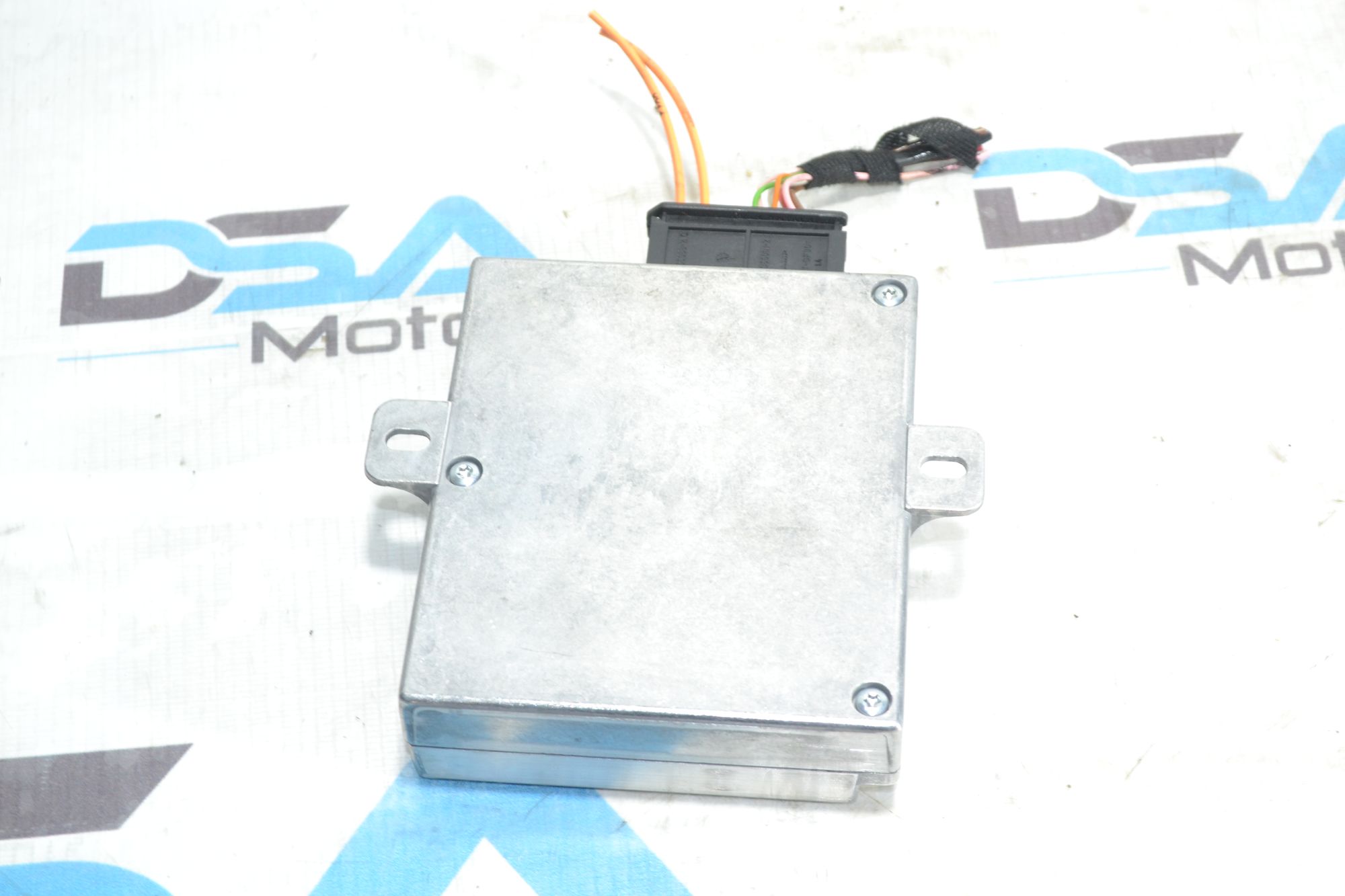 https://ycs.partsauto.market/partsauto-images/thmbs/userImages/b7628e092085f1f91467af1afb6e7630/part/84272f23-781a-4c41-8114-7ccc0c2f7e74_1781096357288.jpg