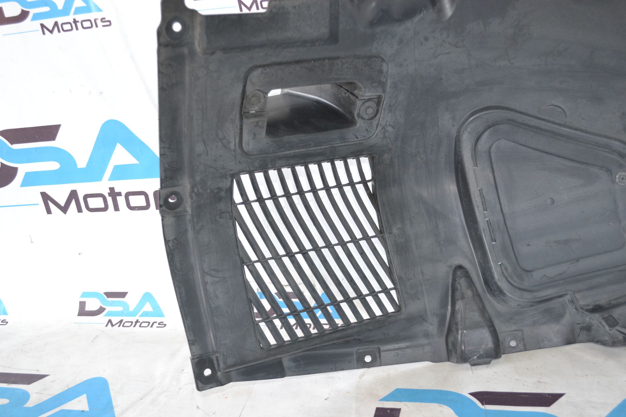 https://ycs.partsauto.market/partsauto-images/thmbs/userImages/b7628e092085f1f91467af1afb6e7630/part/84573418-a2d6-4a3b-90a3-f59acb29e9e0_1785160048025.jpg