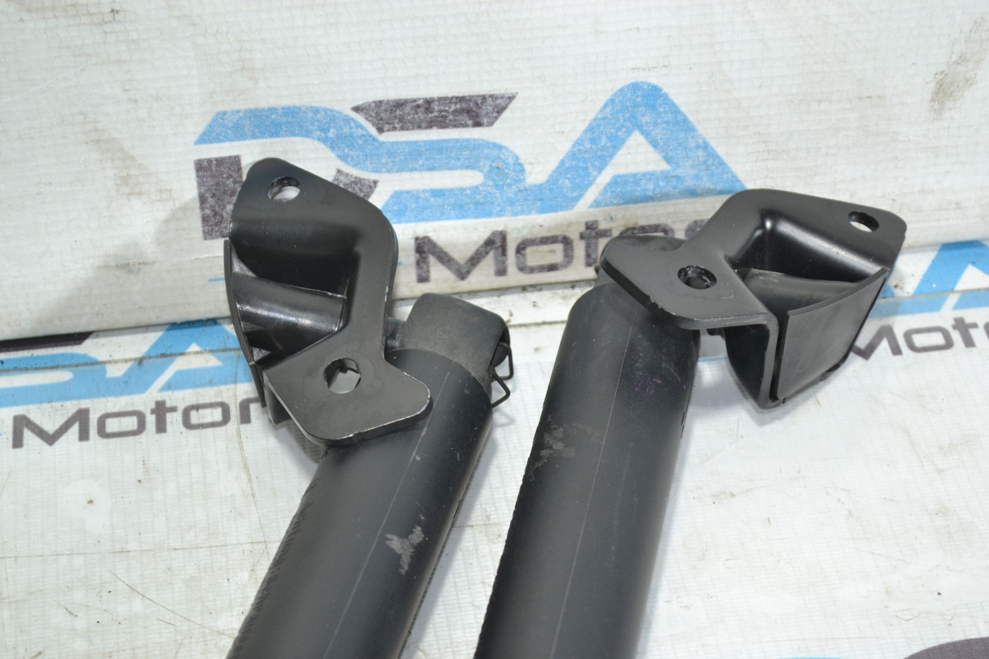 https://ycs.partsauto.market/partsauto-images/thmbs/userImages/b7628e092085f1f91467af1afb6e7630/part/846525b4-3c48-4ec8-9560-525c3235dc3e_1785308588538.jpg