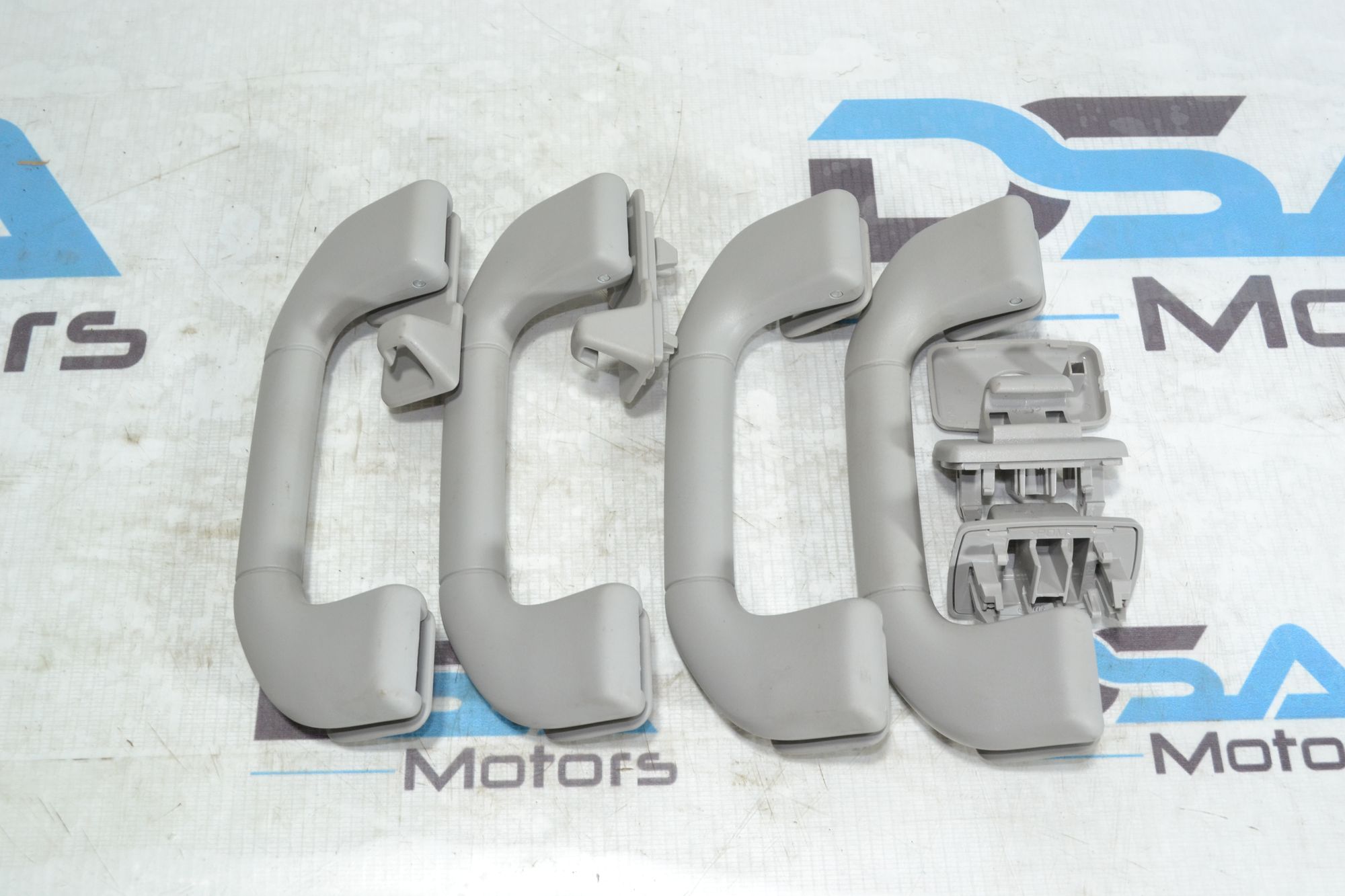 https://ycs.partsauto.market/partsauto-images/thmbs/userImages/b7628e092085f1f91467af1afb6e7630/part/846f75ba-cea3-4db1-b0e2-c1875820f650_1780901349303.jpg