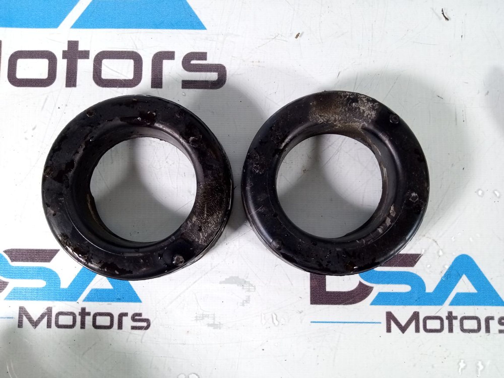 https://ycs.partsauto.market/partsauto-images/thmbs/userImages/b7628e092085f1f91467af1afb6e7630/part/84c79b3a-a8e3-4d3e-959b-64eb85779c72_1720704460655.jpg
