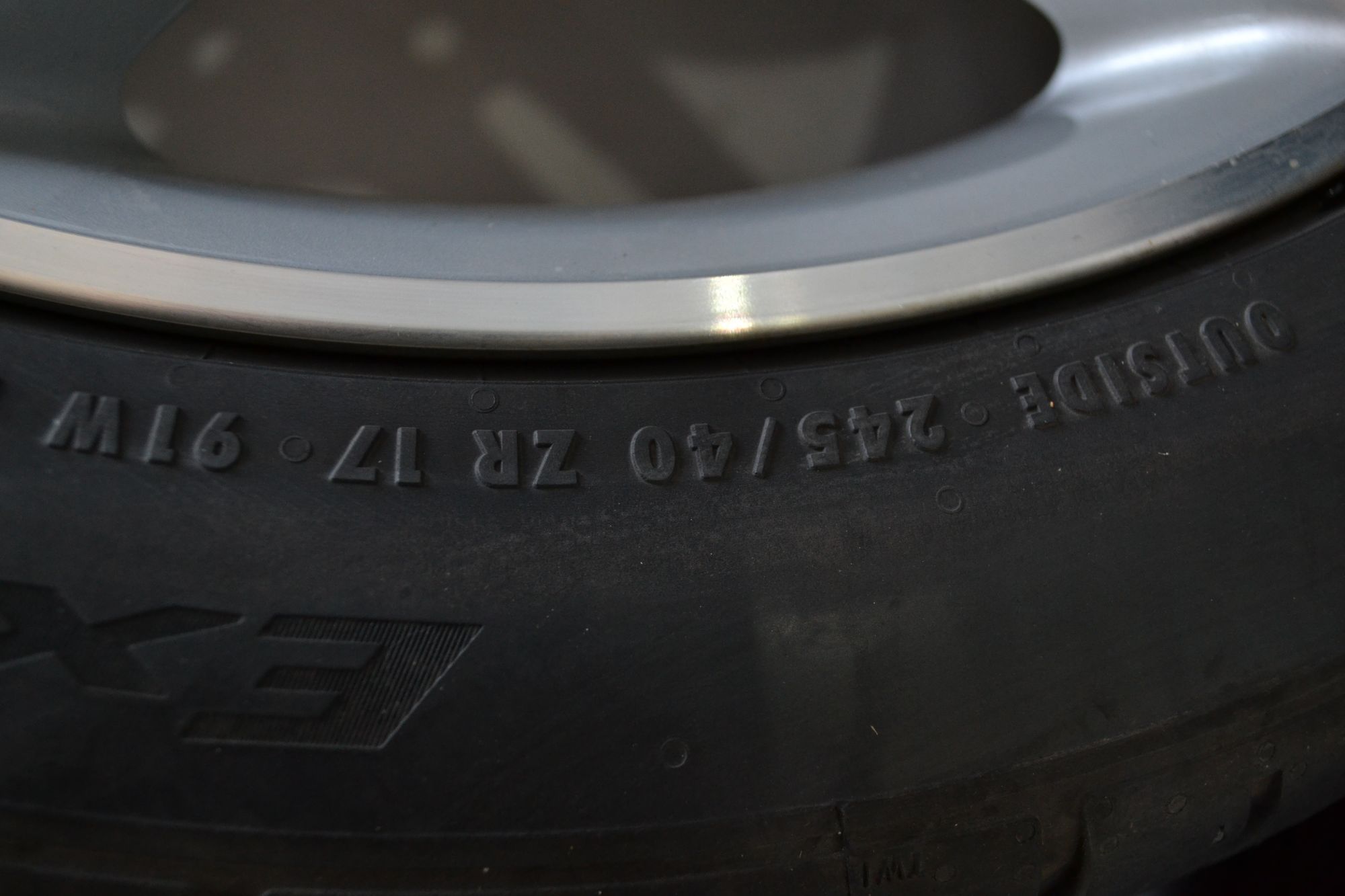 https://ycs.partsauto.market/partsauto-images/thmbs/userImages/b7628e092085f1f91467af1afb6e7630/part/8513b428-fccf-458a-8b82-2417c944b50c_1784614540234.jpg