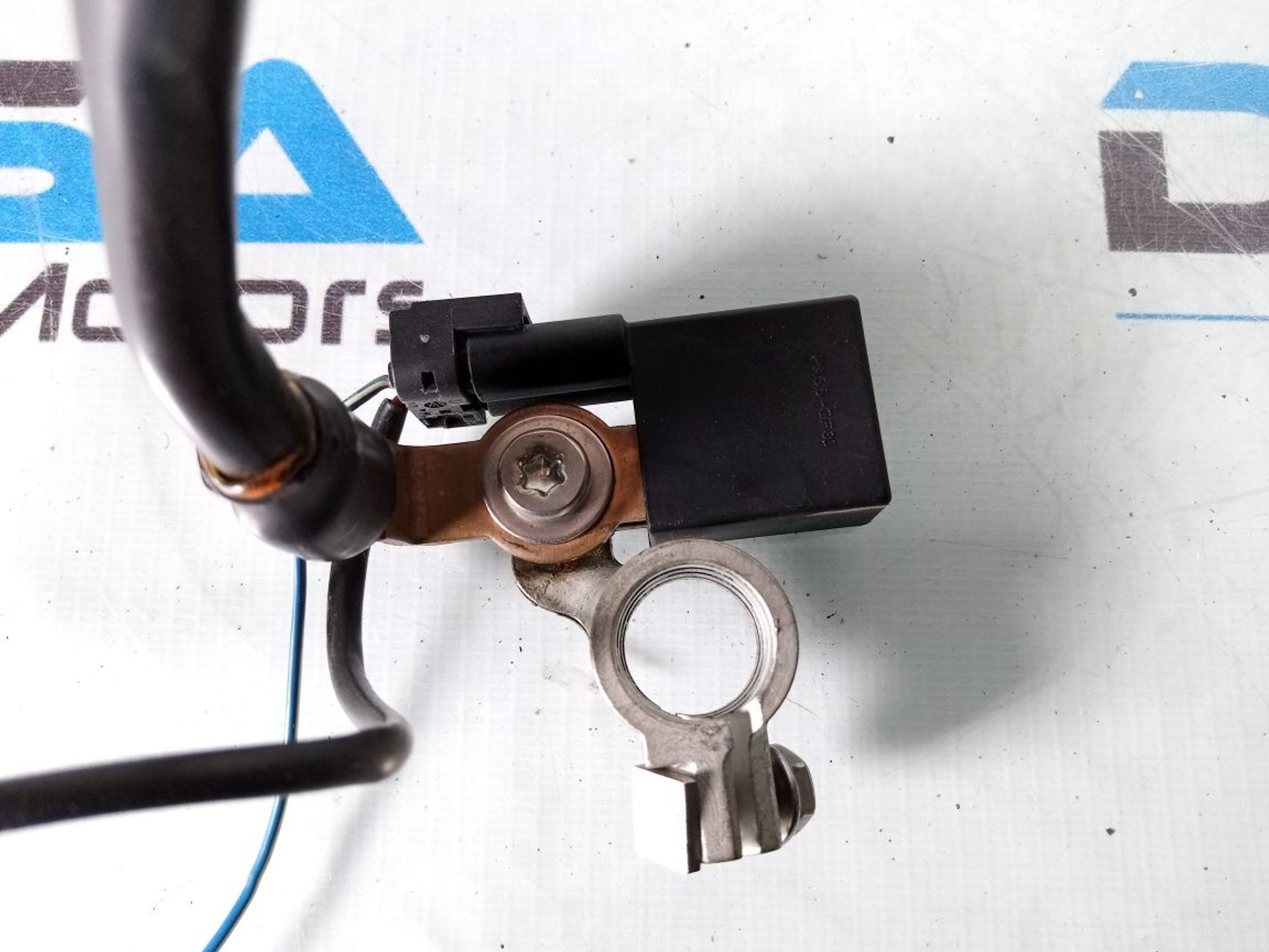 https://ycs.partsauto.market/partsauto-images/thmbs/userImages/b7628e092085f1f91467af1afb6e7630/part/85393bf8-4145-48ca-abbd-ec90ed61aefc_1734111502712.jpg