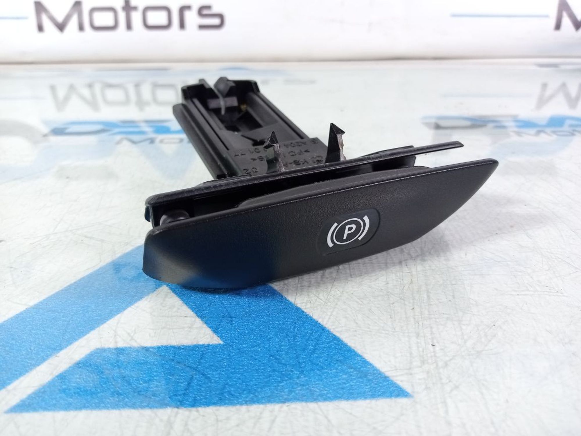 https://ycs.partsauto.market/partsauto-images/thmbs/userImages/b7628e092085f1f91467af1afb6e7630/part/8548cb3d-befa-4d32-a426-543c56c327bb_1746542624451.jpg