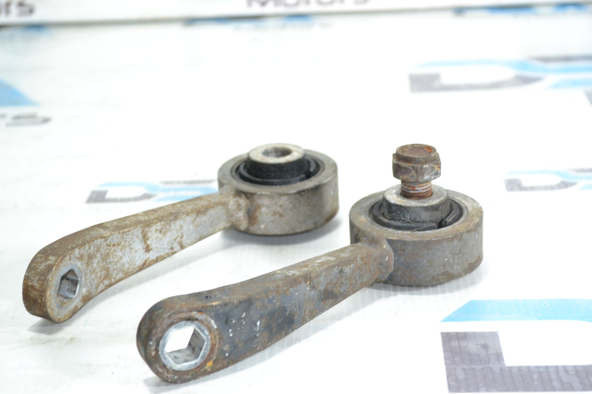 https://ycs.partsauto.market/partsauto-images/thmbs/userImages/b7628e092085f1f91467af1afb6e7630/part/85c7ada4-9354-4f7d-8f29-fcdf0559ae0d_1780039414572.jpg