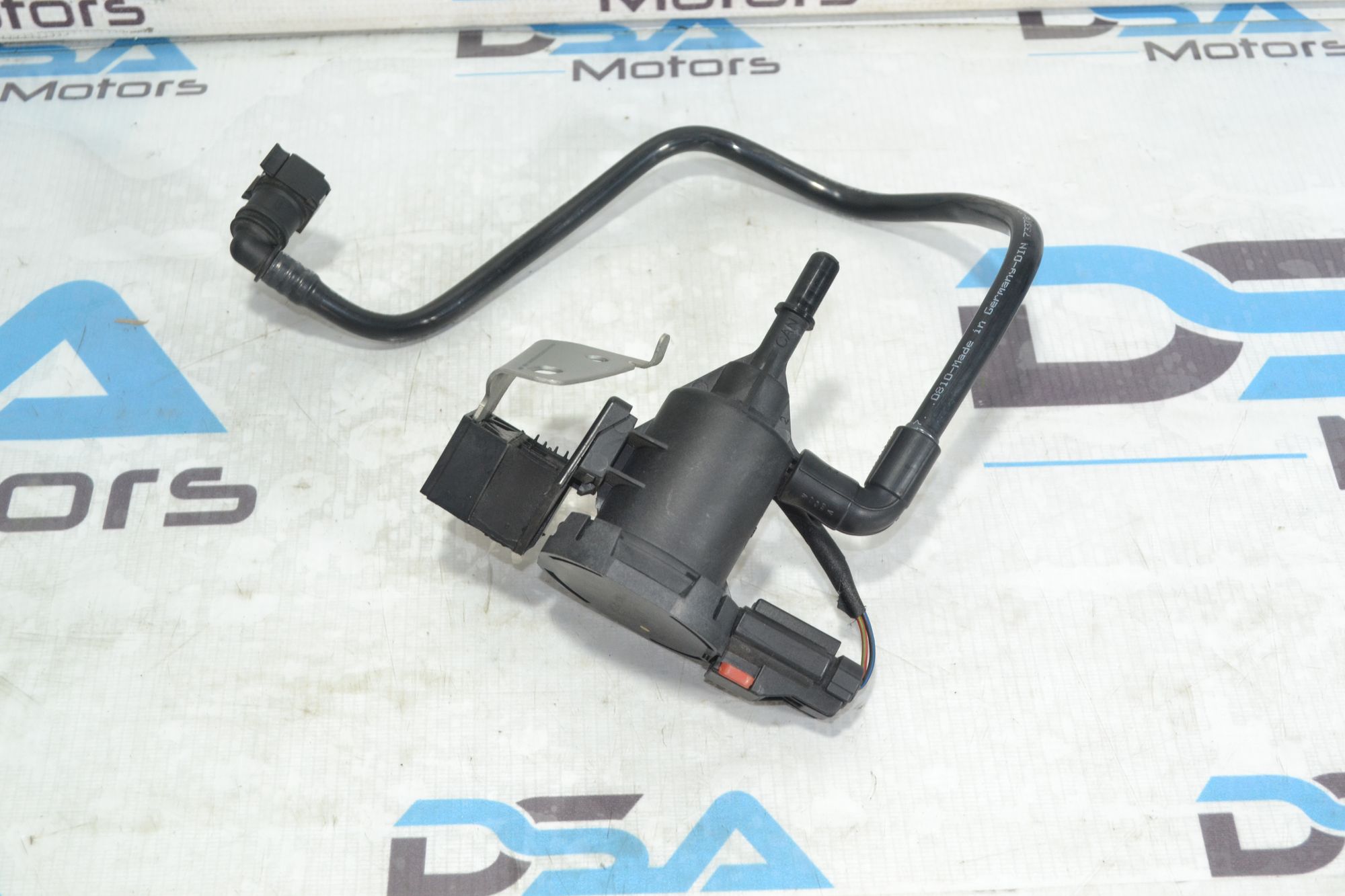 https://ycs.partsauto.market/partsauto-images/thmbs/userImages/b7628e092085f1f91467af1afb6e7630/part/85c835b9-934d-404e-b35a-2b686071c68e_1781252354781.jpg