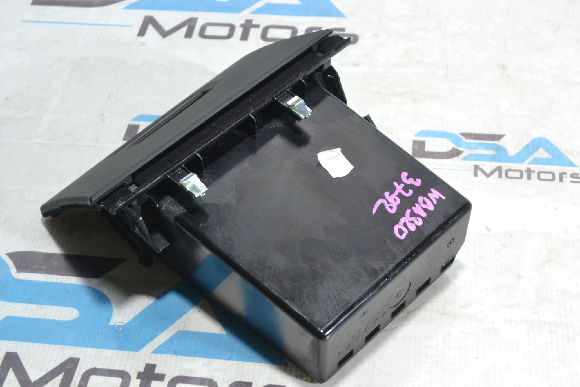 https://ycs.partsauto.market/partsauto-images/thmbs/userImages/b7628e092085f1f91467af1afb6e7630/part/85da1702-332c-402d-9d78-6106848a659f_1781006150294.jpg