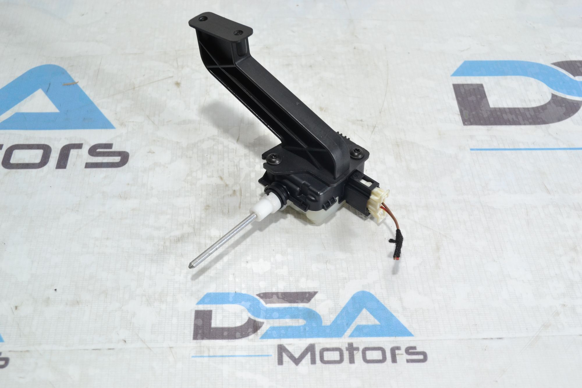 https://ycs.partsauto.market/partsauto-images/thmbs/userImages/b7628e092085f1f91467af1afb6e7630/part/86272bdc-94ac-432d-a4fd-1caed33ded50_1779715432978.jpg