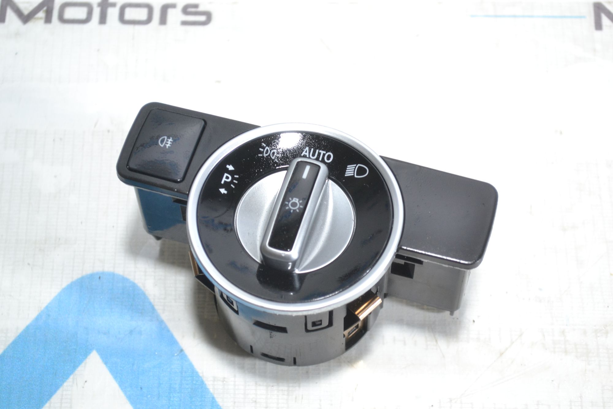 https://ycs.partsauto.market/partsauto-images/thmbs/userImages/b7628e092085f1f91467af1afb6e7630/part/86f65069-fc83-4cc2-9704-949d7782ff4f_1780991918598.jpg