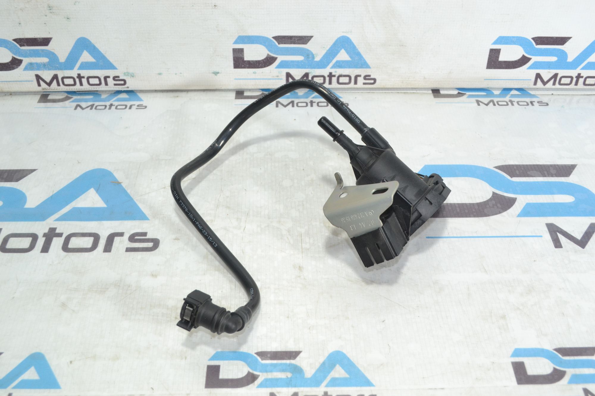 https://ycs.partsauto.market/partsauto-images/thmbs/userImages/b7628e092085f1f91467af1afb6e7630/part/8711adc5-ac48-4f21-9559-f23164506042_1781252355410.jpg