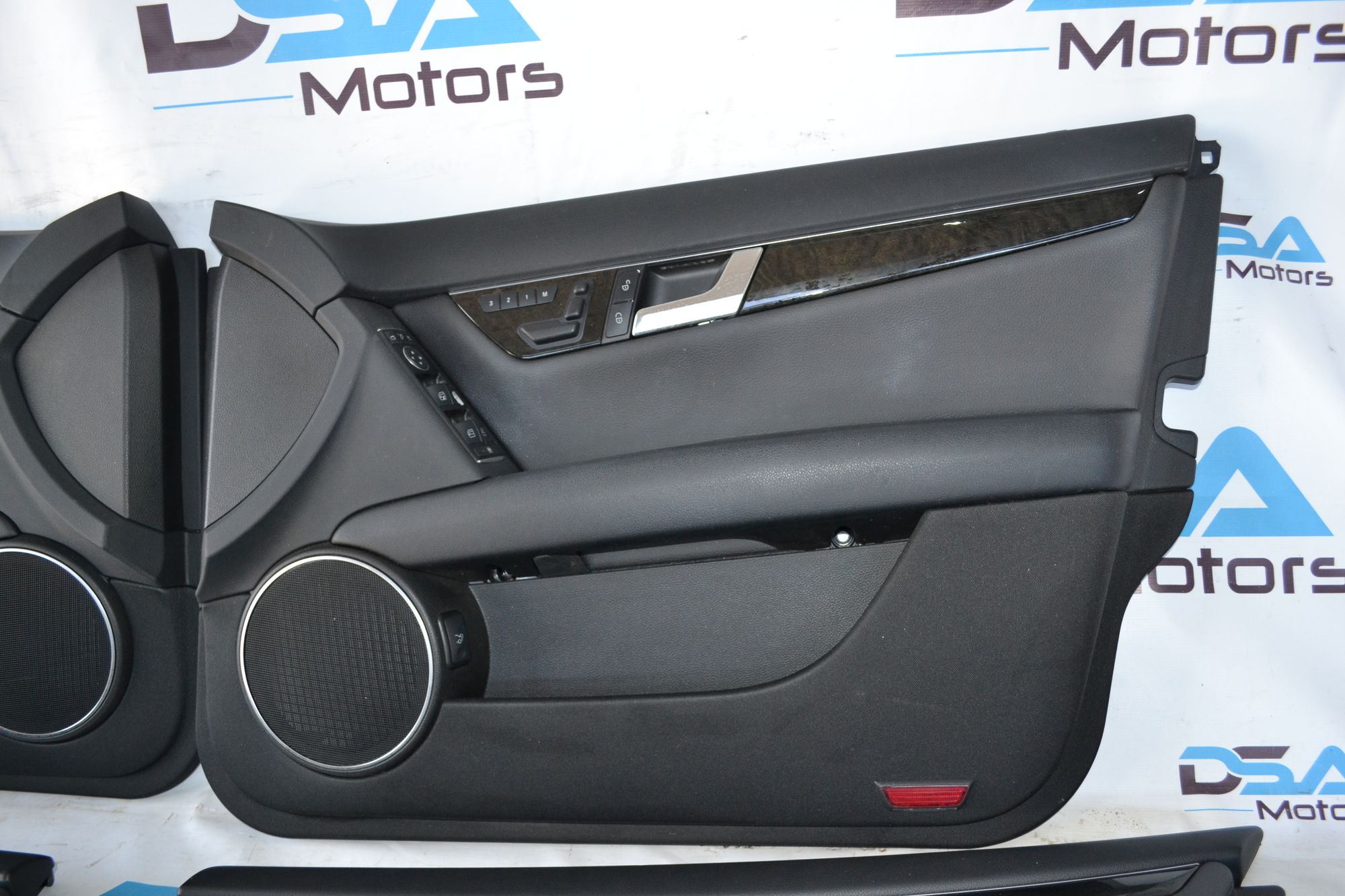 https://ycs.partsauto.market/partsauto-images/thmbs/userImages/b7628e092085f1f91467af1afb6e7630/part/8757d0f9-01da-48e1-aa9e-5be464fbfed2_1783946530089.jpg