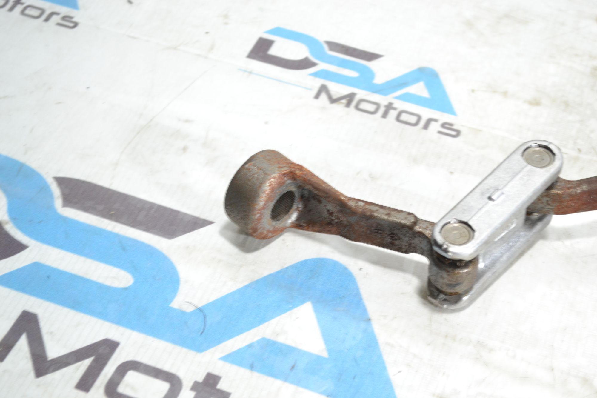 https://ycs.partsauto.market/partsauto-images/thmbs/userImages/b7628e092085f1f91467af1afb6e7630/part/8770da4f-7f58-4348-bfb6-ab73b0df3c6d_1780567778313.jpg