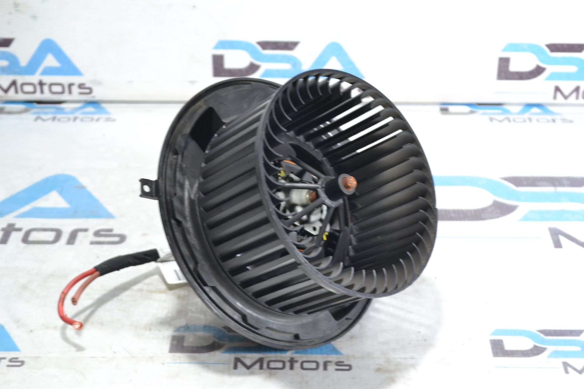 https://ycs.partsauto.market/partsauto-images/thmbs/userImages/b7628e092085f1f91467af1afb6e7630/part/877a2964-932b-41d2-bbb9-8287a6be7225_1780566816221.jpg