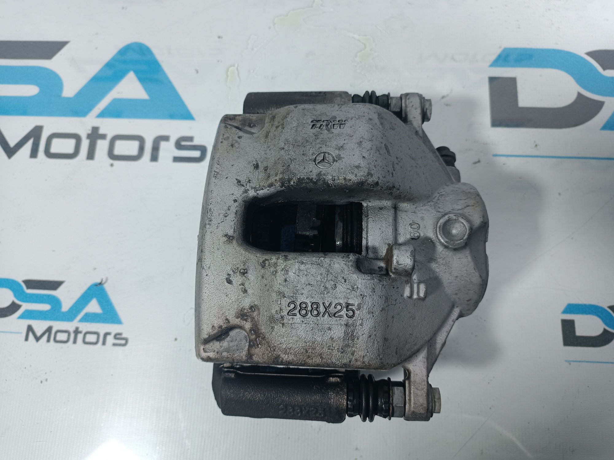 https://ycs.partsauto.market/partsauto-images/thmbs/userImages/b7628e092085f1f91467af1afb6e7630/part/87980bd8-f629-4e6f-a66f-55e37682c3c9_1699596437534.jpg