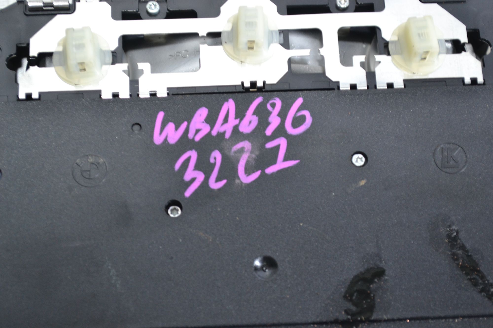 https://ycs.partsauto.market/partsauto-images/thmbs/userImages/b7628e092085f1f91467af1afb6e7630/part/879b2027-d0a3-49c9-b483-4a26cc9527a8_1780552334630.jpg
