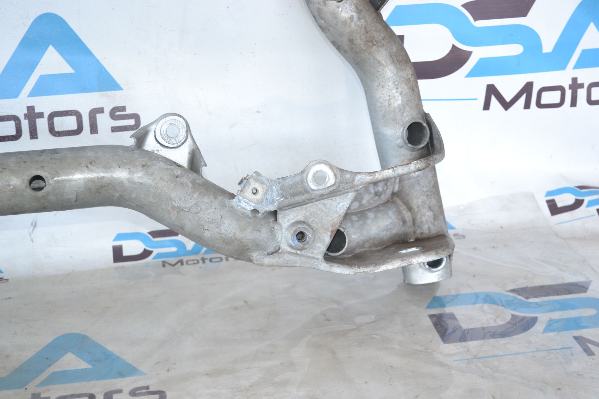 https://ycs.partsauto.market/partsauto-images/thmbs/userImages/b7628e092085f1f91467af1afb6e7630/part/87e2321a-df38-4768-a349-c8152813090b_1785409061739.jpg