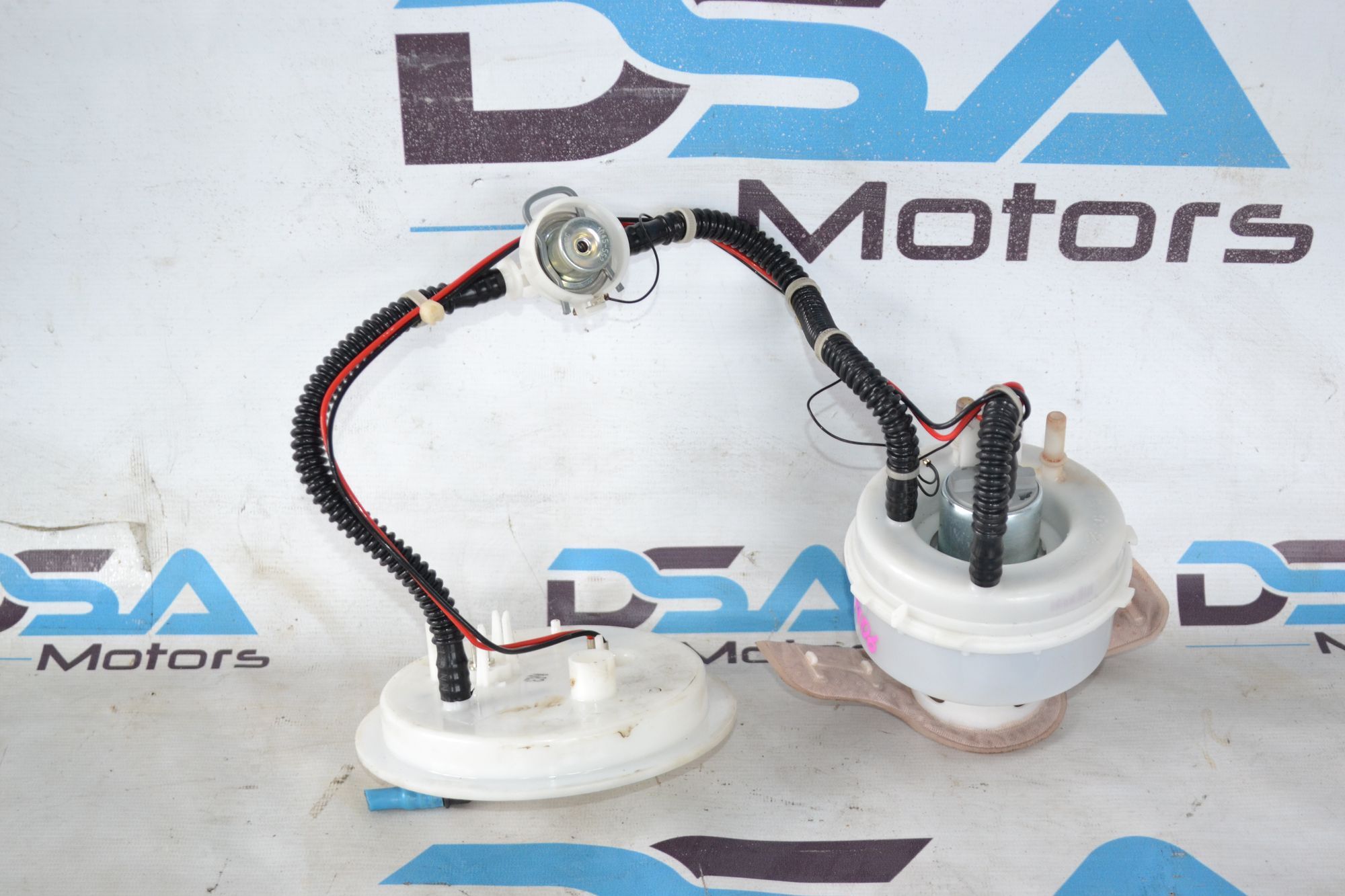 https://ycs.partsauto.market/partsauto-images/thmbs/userImages/b7628e092085f1f91467af1afb6e7630/part/87ea9e38-4995-4677-814b-225fa98f479d_1784960785163.jpg