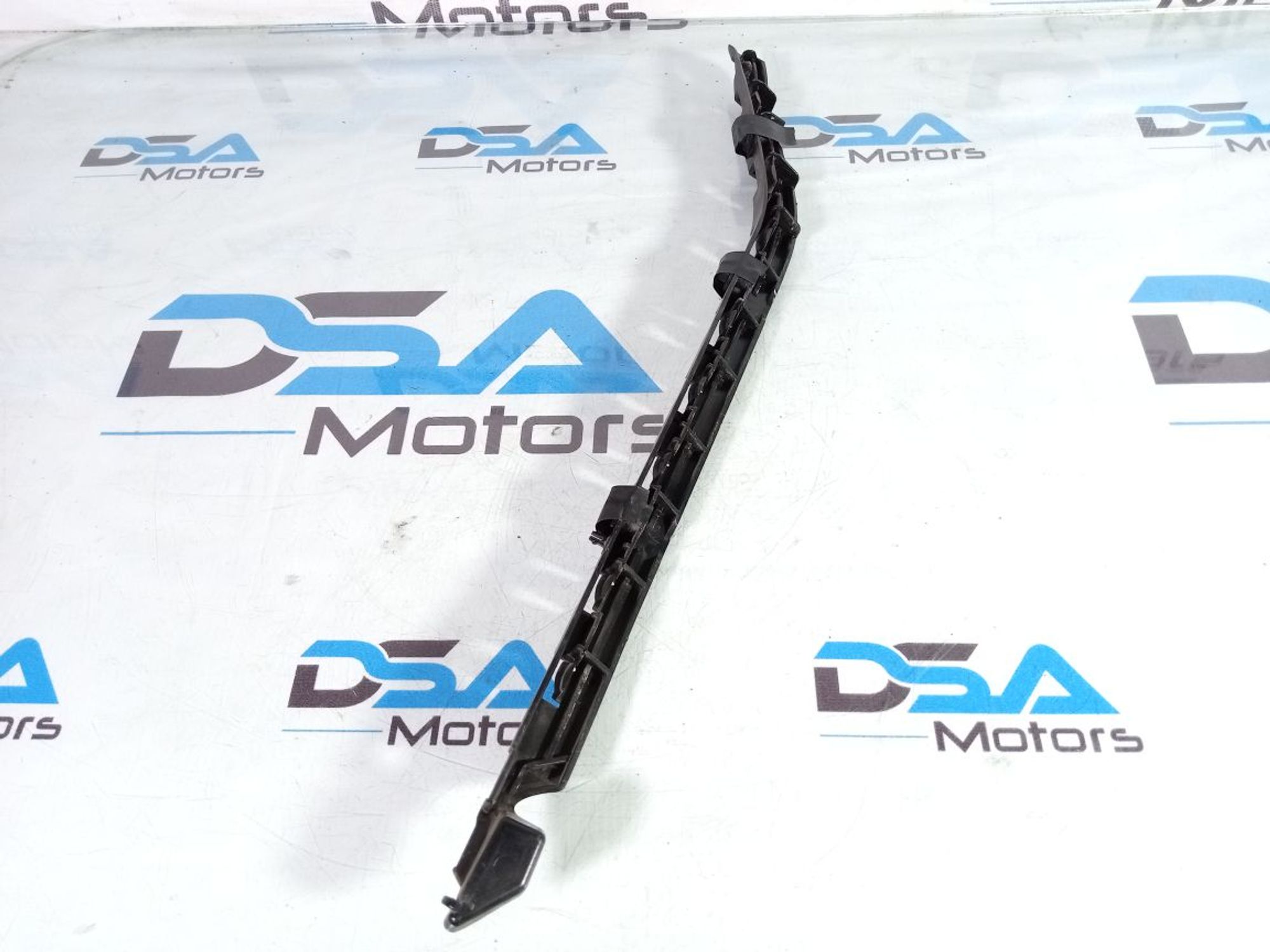 https://ycs.partsauto.market/partsauto-images/thmbs/userImages/b7628e092085f1f91467af1afb6e7630/part/88315aaa-1aa3-4910-a42d-f52ecdd58d20_1736761475565.jpg