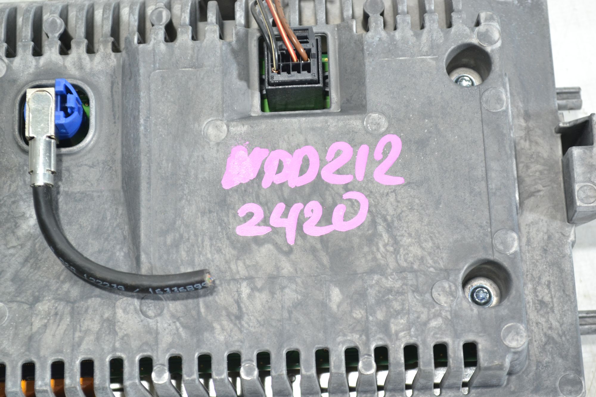 https://ycs.partsauto.market/partsauto-images/thmbs/userImages/b7628e092085f1f91467af1afb6e7630/part/88354f84-f74b-47de-a8a8-a7f31b62f780_1780577189606.jpg